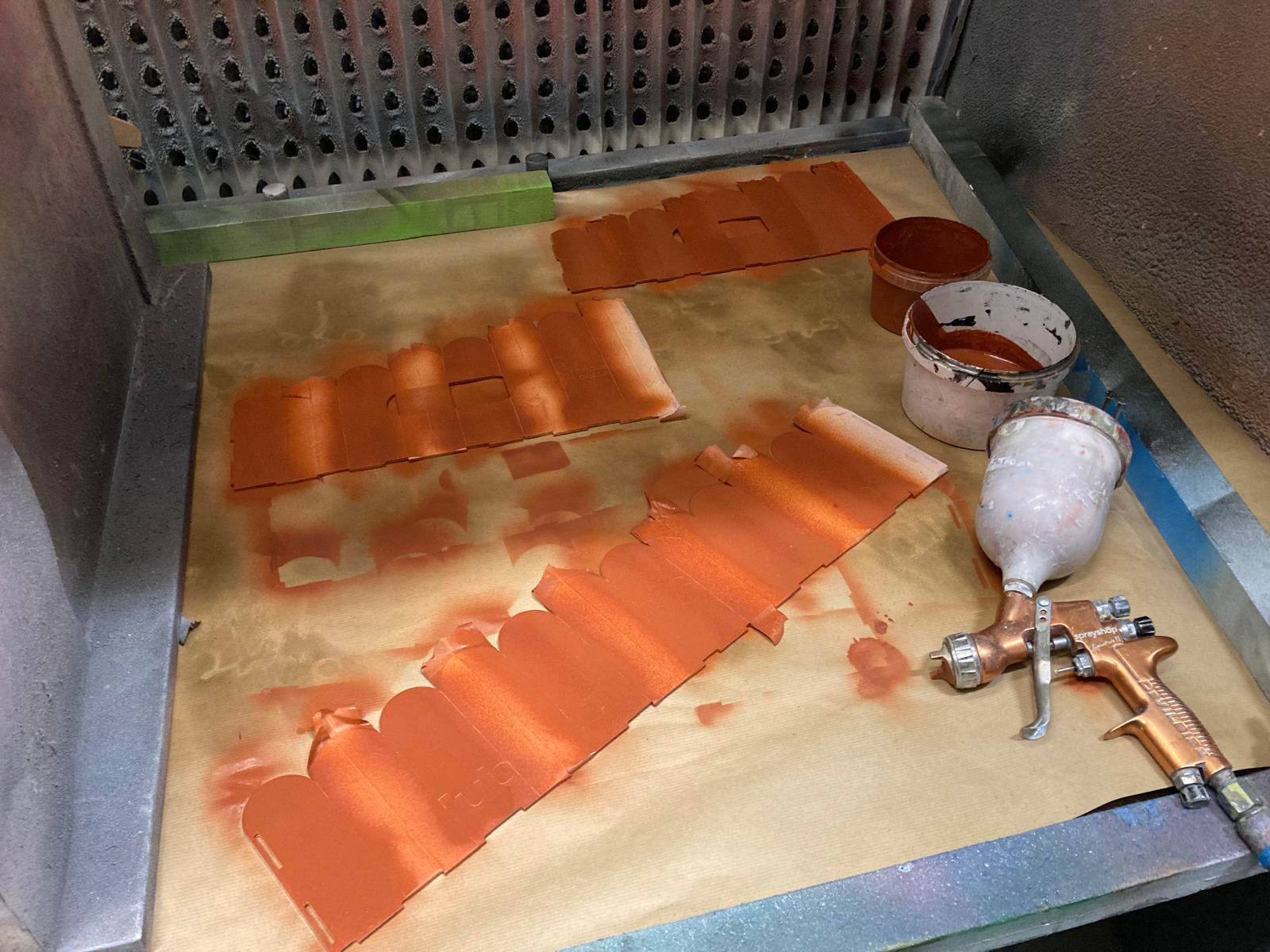 Spray painting usherette tray