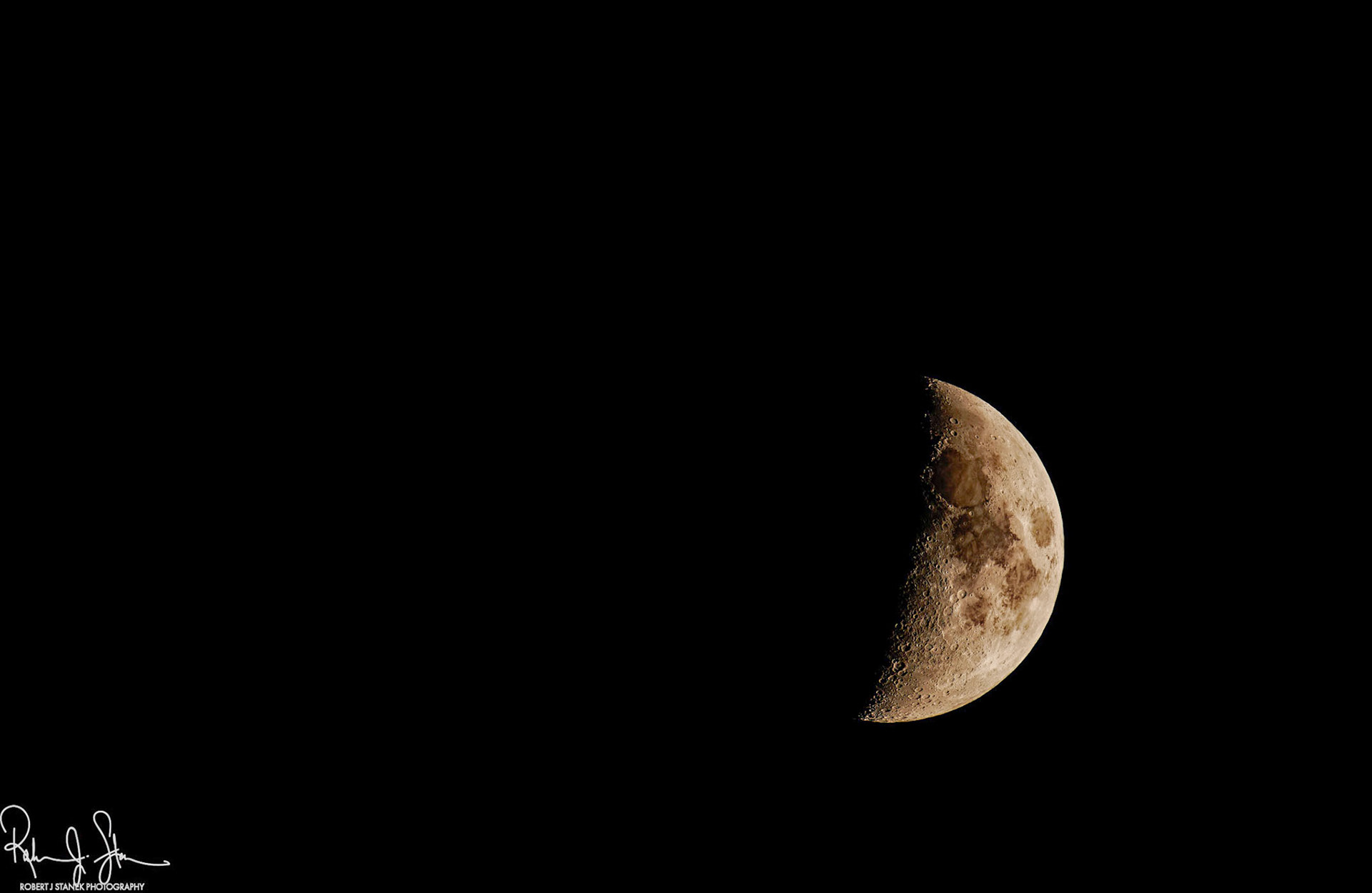 Moon 8-2021 Sony A7Riii 200-600mm