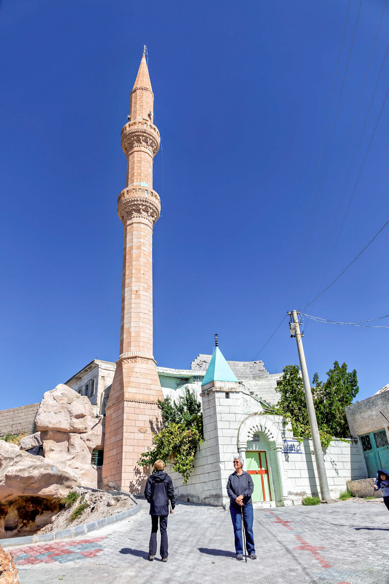 Day 6 Mosque, Çat
