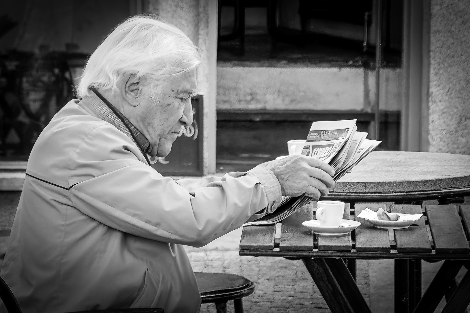 Street cafe, Evora, Portual 2016