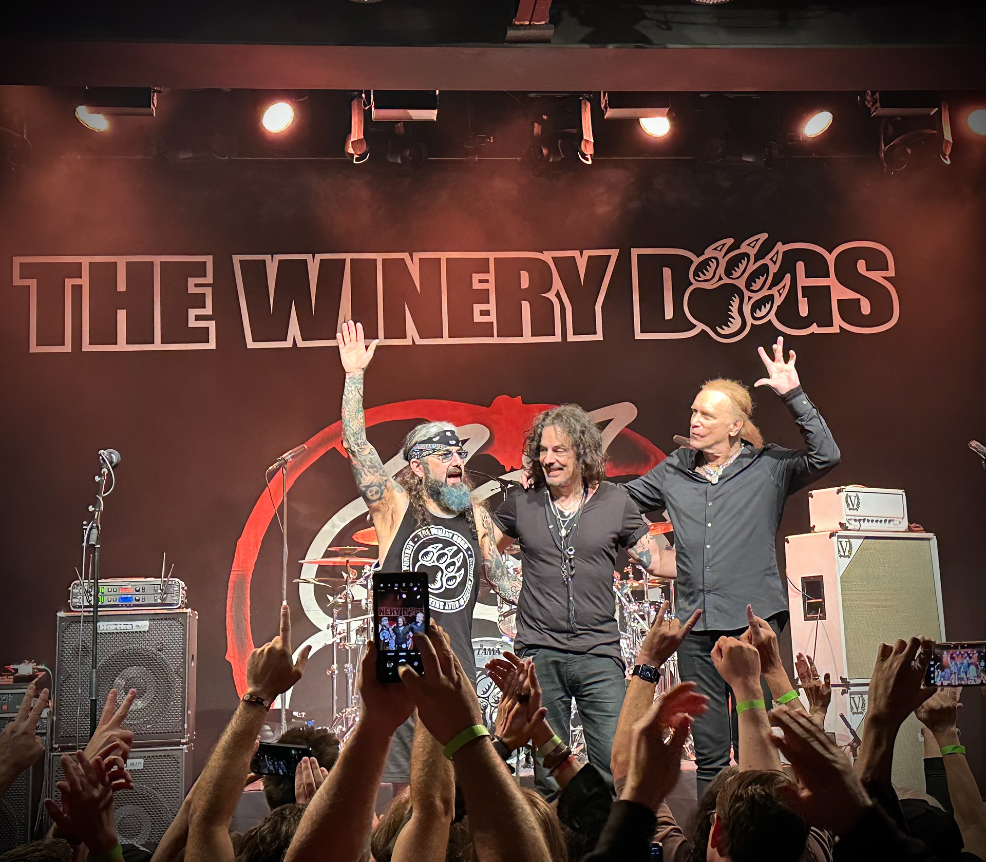 Portnoy, Kotzen, Shehan - The Winery Dogs
