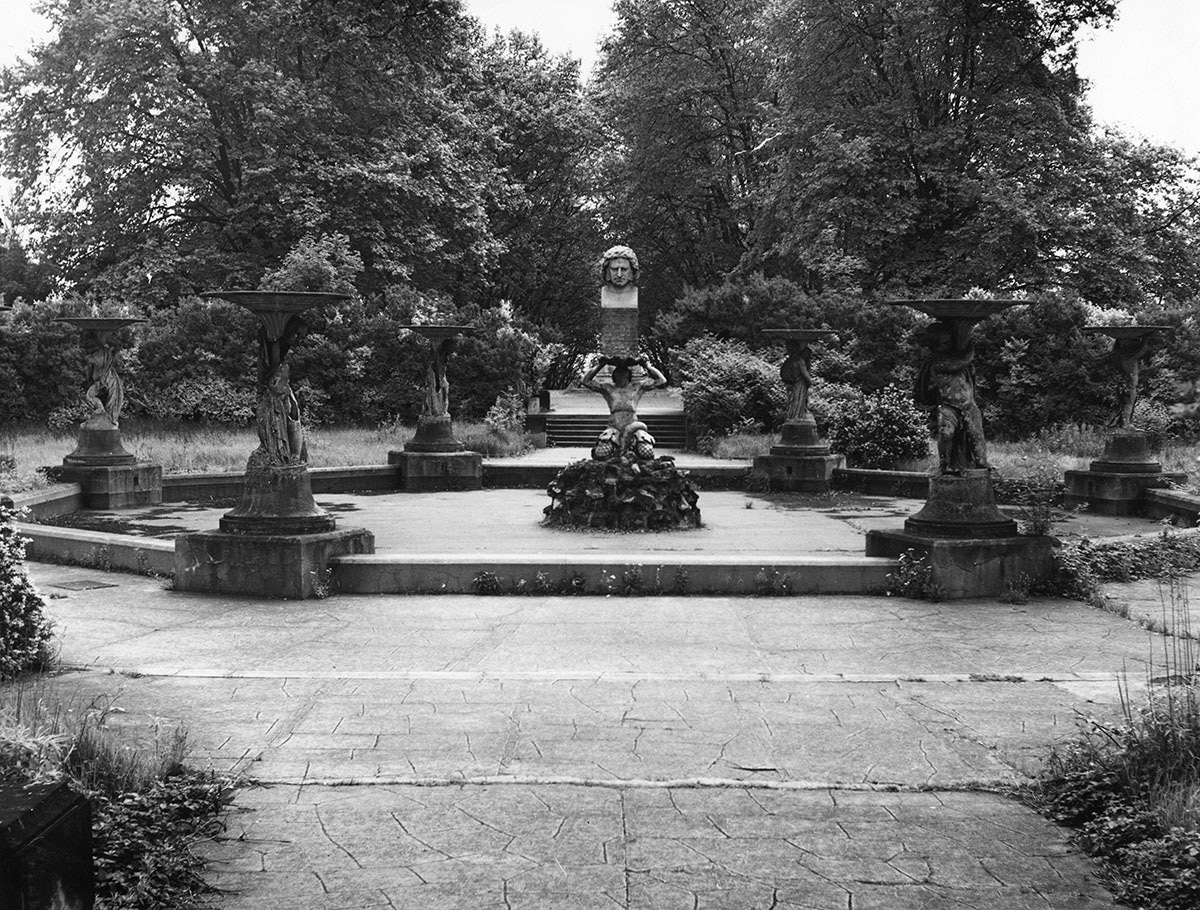 A version of John Bell's Triton in Crystal Palace Park, undated. Image - Architectural Press Archive / RIBA Collections