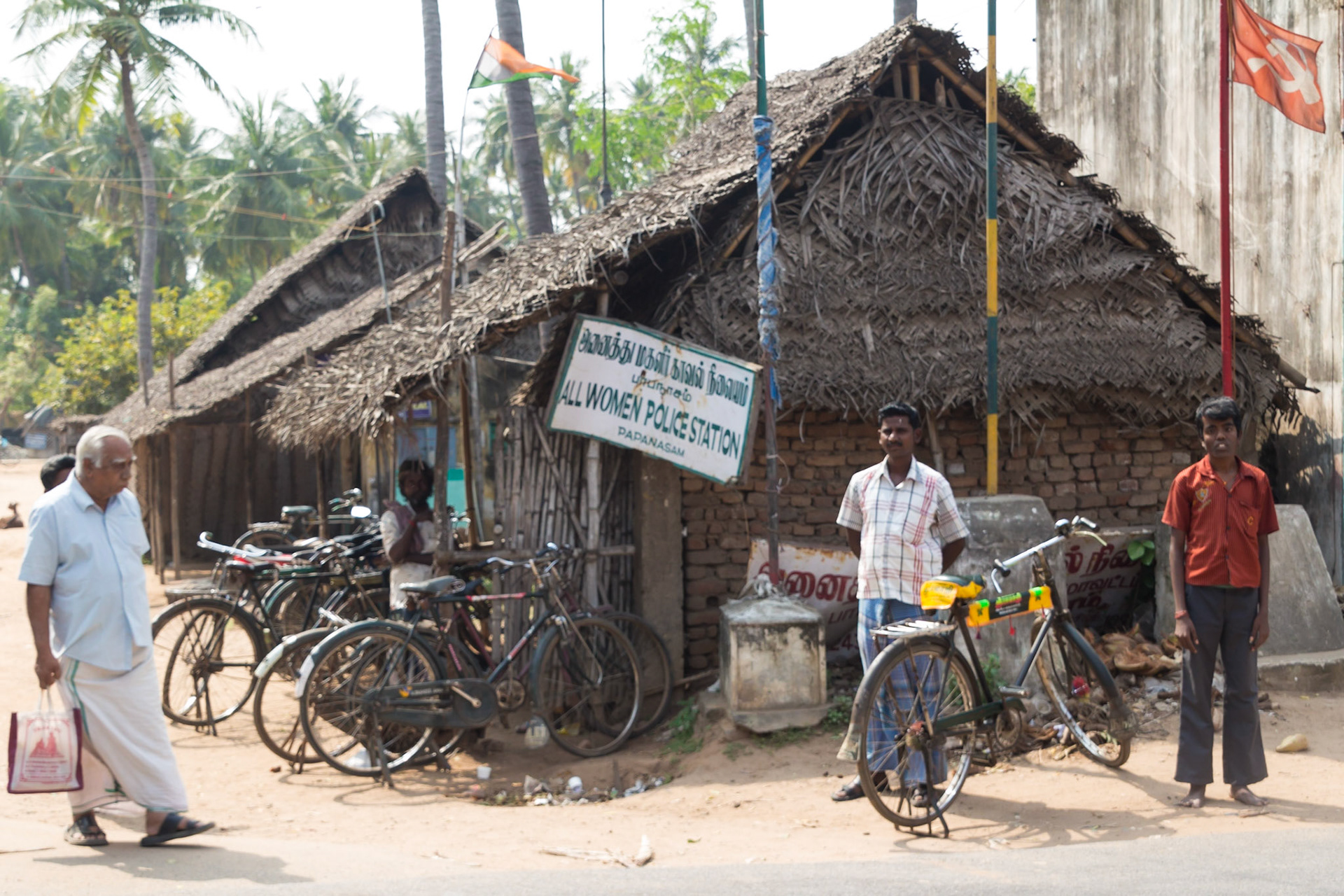 Cycling between Kumbakonam and Thanjavur