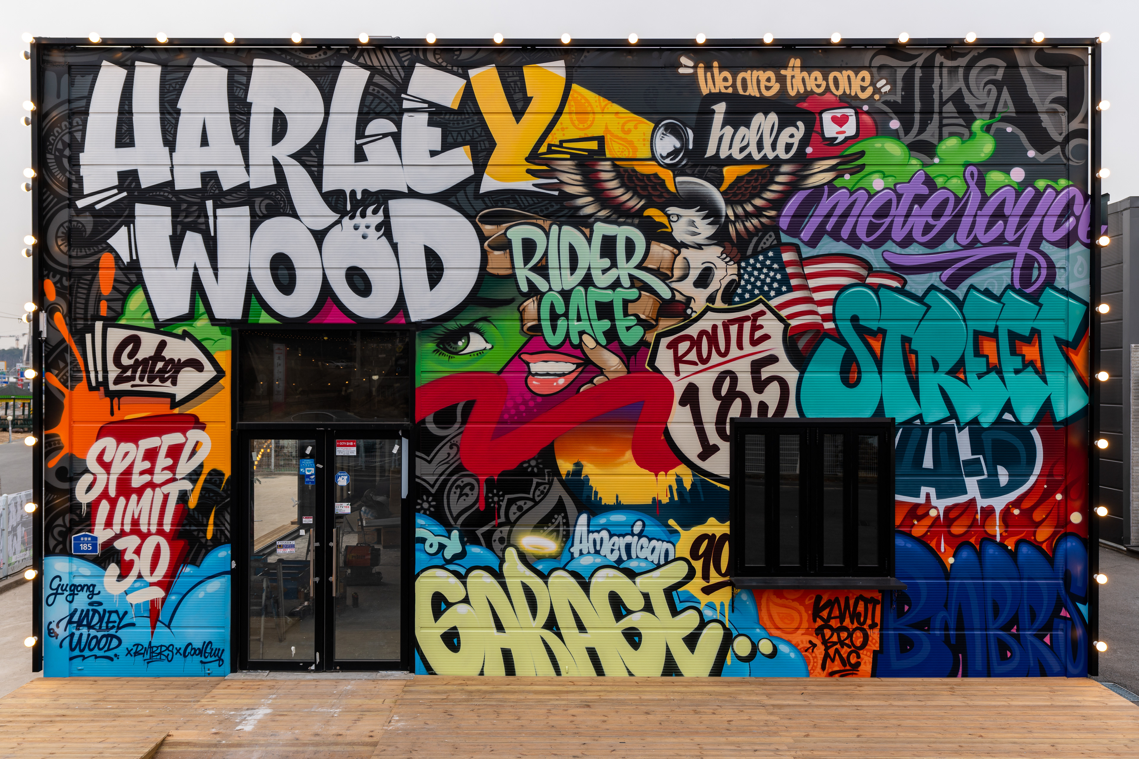 Public Mural / Commercial Space