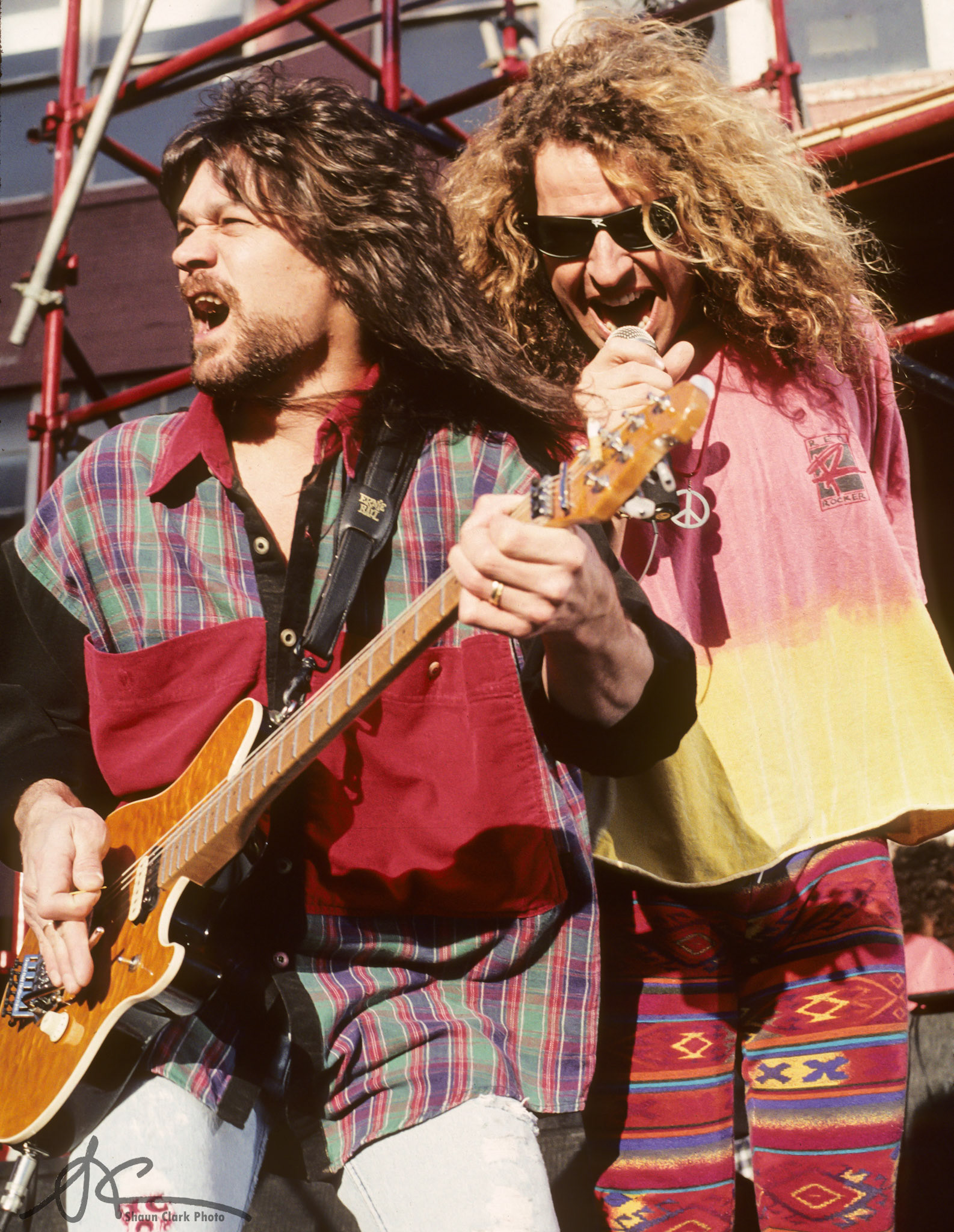 Dallas, Texas - December 1991: L. to R., Eddie Van Halen and Sammy Hagar of Van Halen (Photo: Shaun Clark).