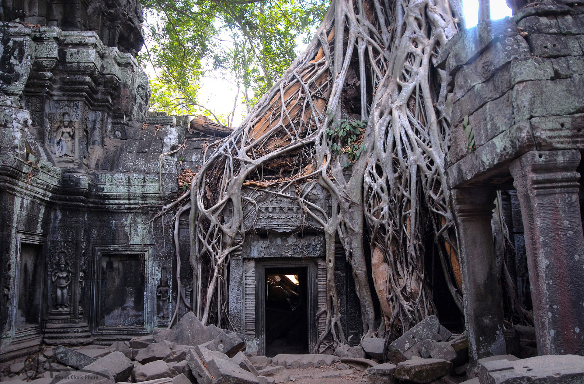 Doorway to another Dimension