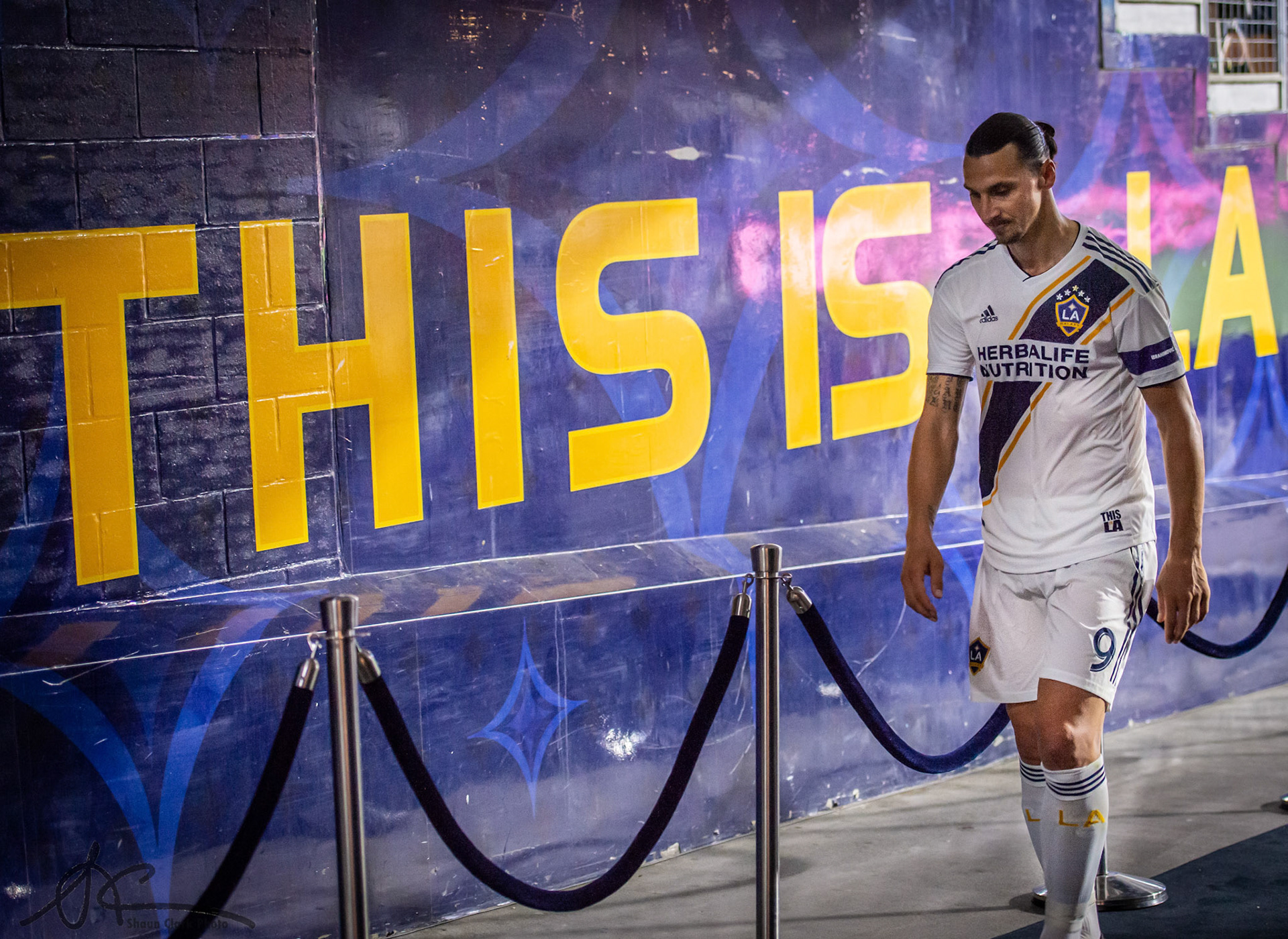 CARSON, CA - JULY 12: Zlatan Ibrahimovic #9 of Los Angeles Galaxy departs the field following the Los Angeles Galaxy's MLS match against San Jose Earthquakes at the Dignity Health Sports Park on July 12, 2019 in Carson, California.  San Jose won the match 3-1 (Photo by Shaun Clark/Getty Images) *** Local Caption *** Zlatan Ibrahimovic