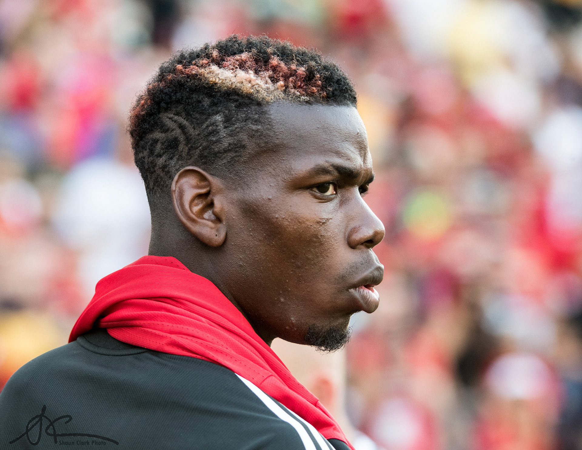 CARSON, CA - JULY 15:  Paul Pogba #6 of Manchester United prior to the Los Angeles Galaxy's friendly match against Manchester United at the StubHub Center on July 15, 2017 in Carson, California.  Manchester United won the match 5-2. (Photo by Shaun Clark/Getty Images) *** Local Caption ***  Paul Pogba