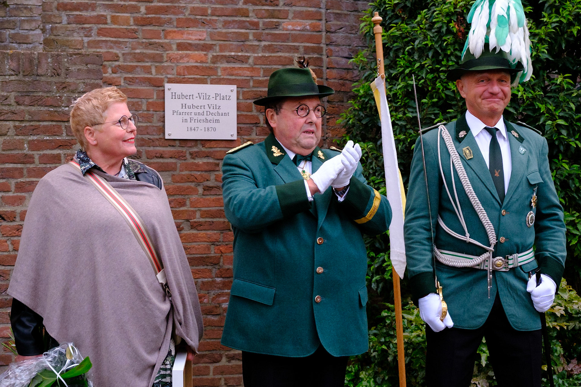 St. Sebastianus Schützenbruderschaft Friesheim ernenn Hans-Peter Nolden die Ehrenpräsidentschaft der Schützenbruderschaft.