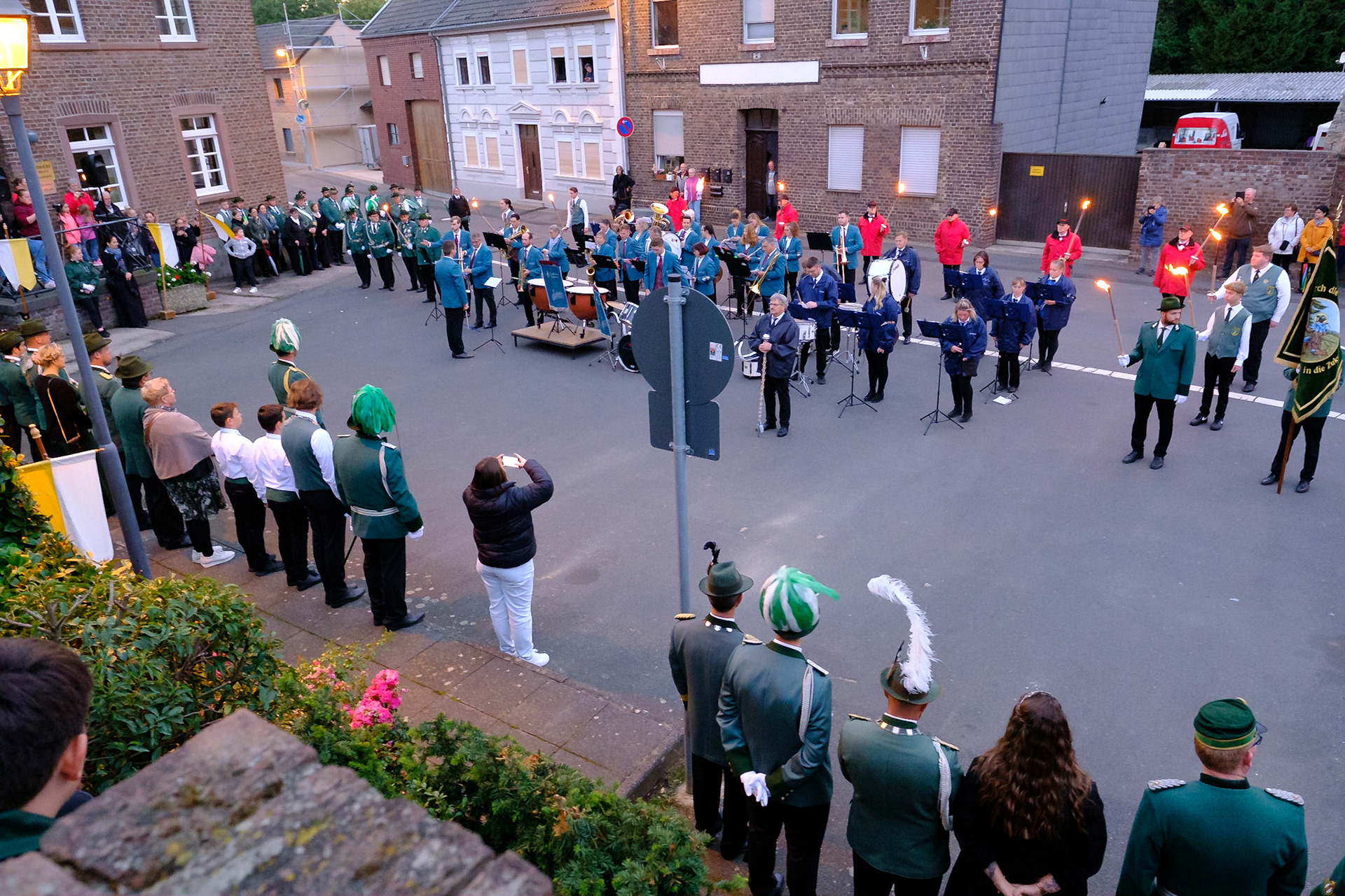 St. Hubertus Schützenbruderschaft Friesheim ernenn Hans-Peter Nolden die Ehrenpräsidentschaft der Schützenbruderschaft.