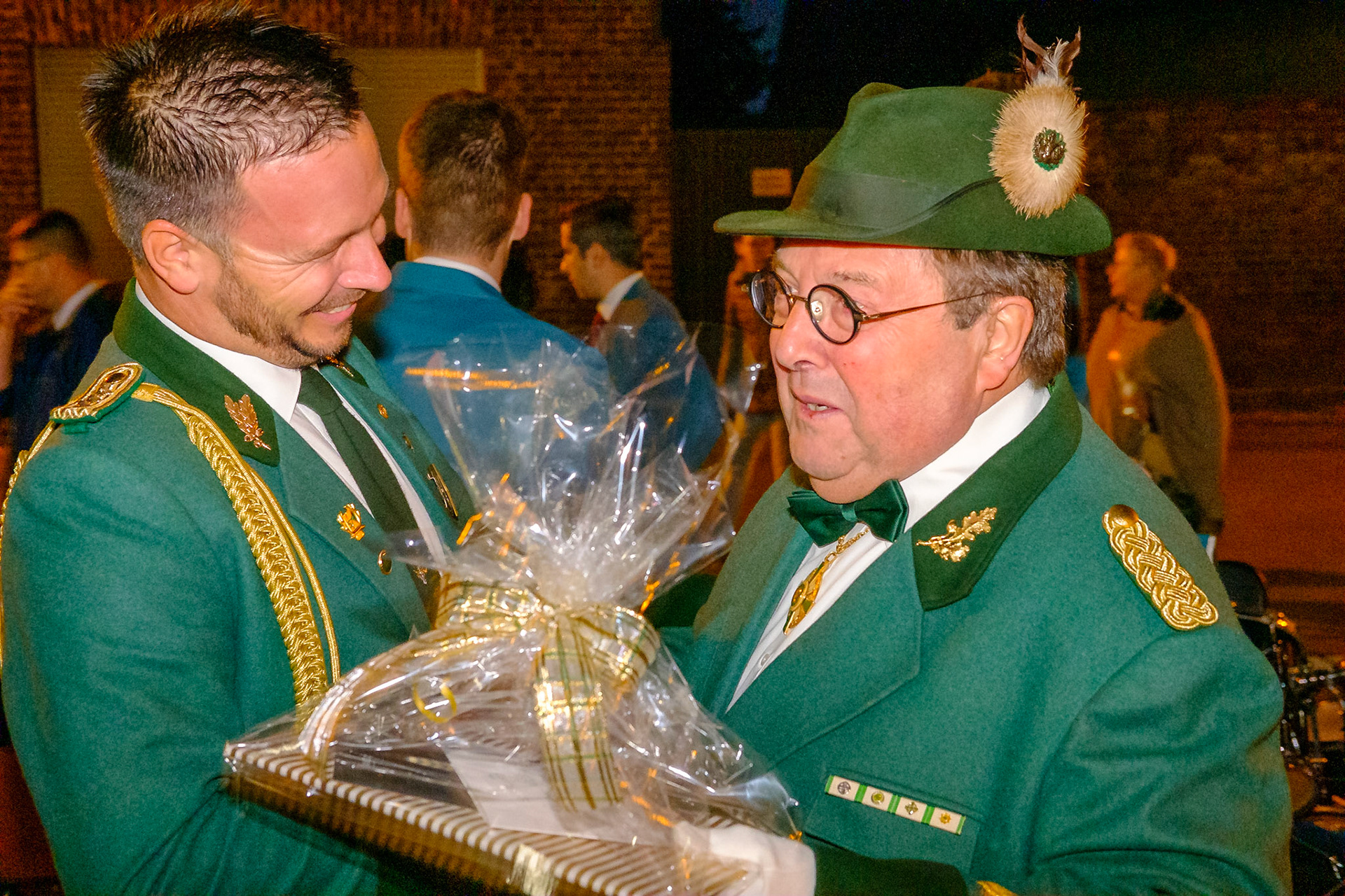 St. Hubertus Schützenbruderschaft Friesheim ernenn Hans-Peter Nolden die Ehrenpräsidentschaft der Schützenbruderschaft.