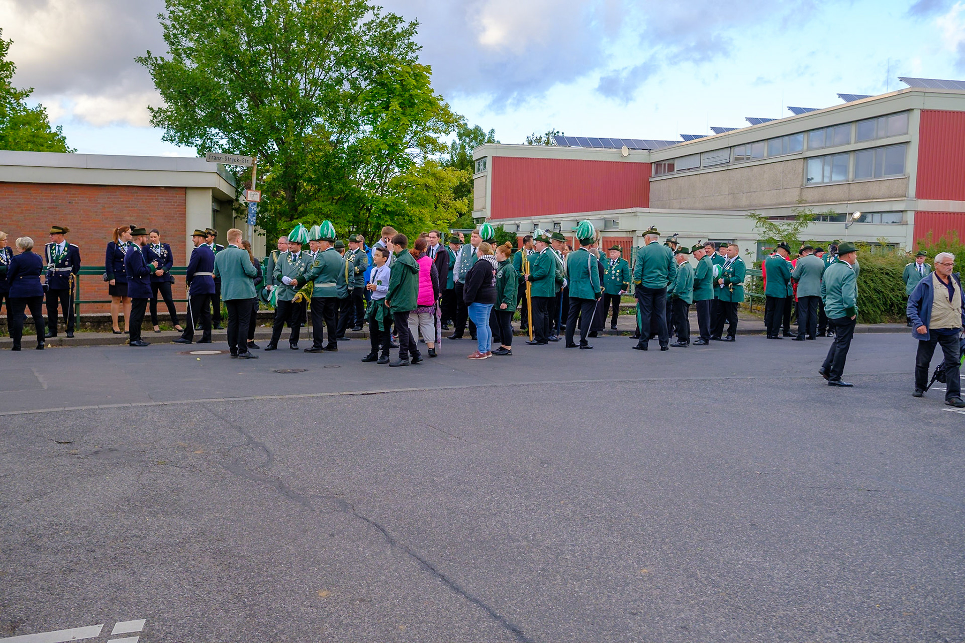 St. Sebastianus Schützenbruderschaft Friesheim ernenn Hans-Peter Nolden die Ehrenpräsidentschaft der Schützenbruderschaft.