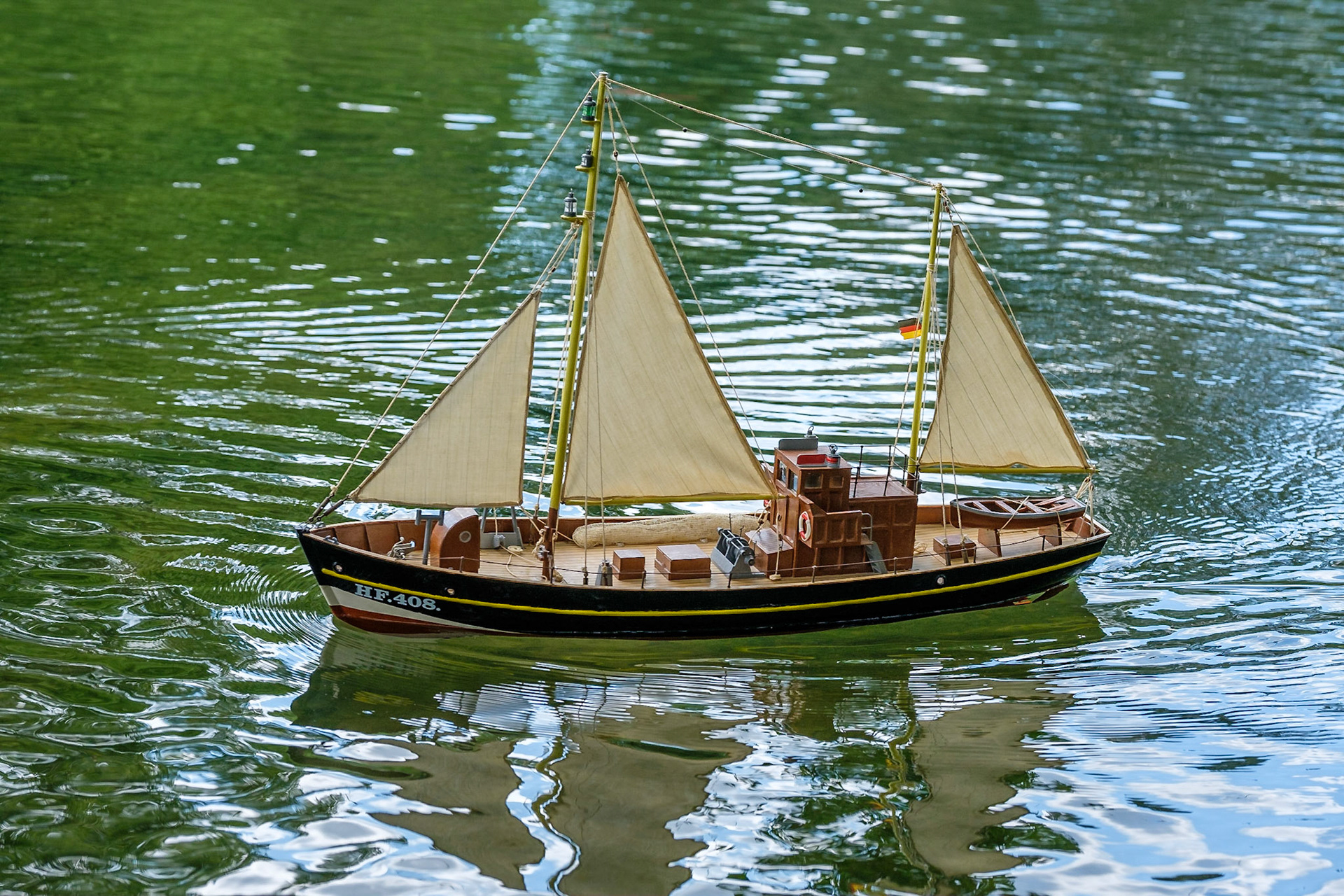 Am 18.05.2020 über Ebay-Kleinanzeigen als Standmodell gekauft.