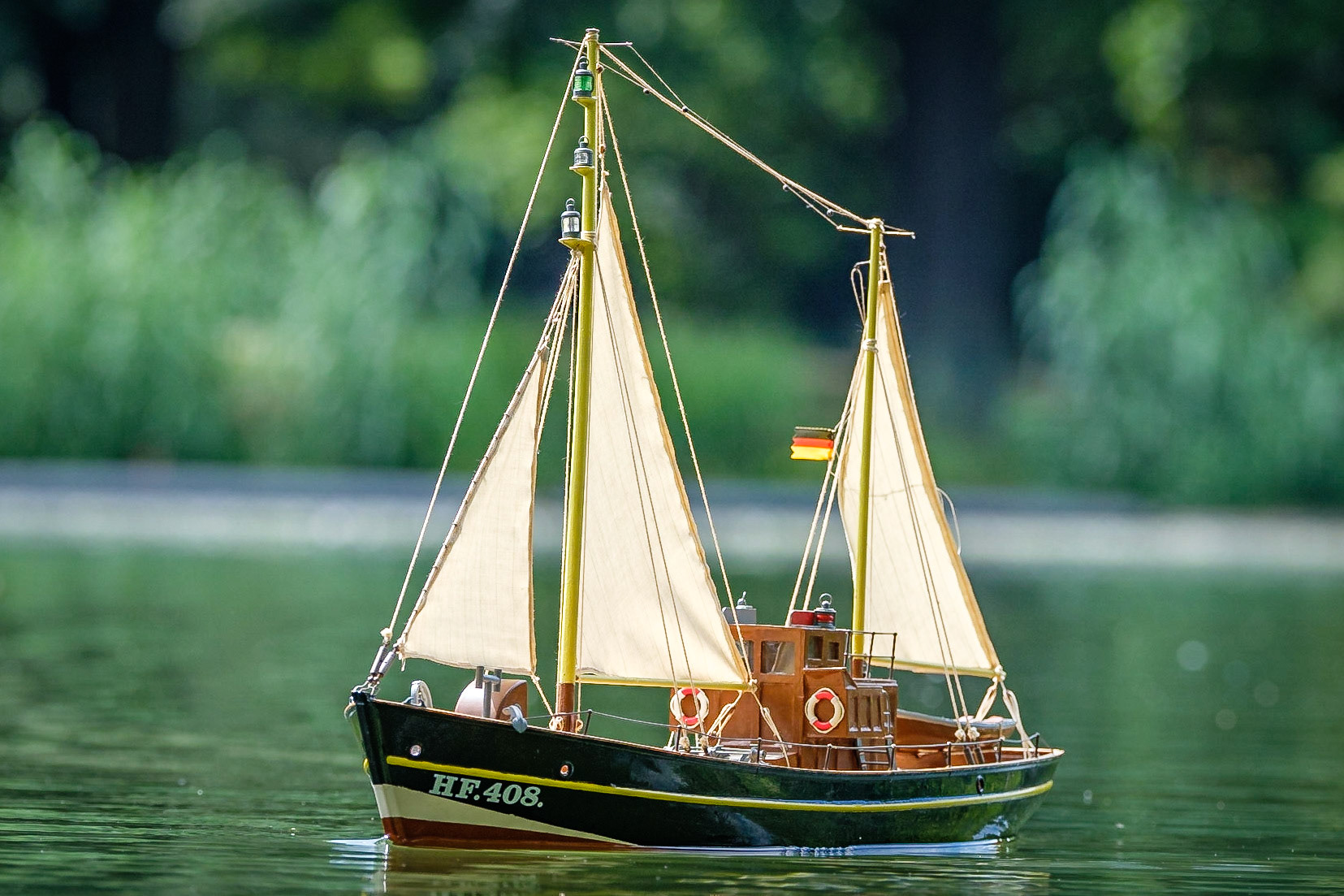 Am 18.05.2020 über Ebay-Kleinanzeigen als Standmodell gekauft.