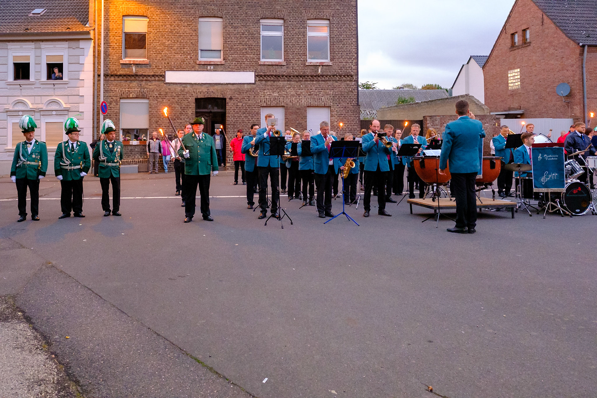 St. Hubertus Schützenbruderschaft Friesheim ernenn Hans-Peter Nolden die Ehrenpräsidentschaft der Schützenbruderschaft.