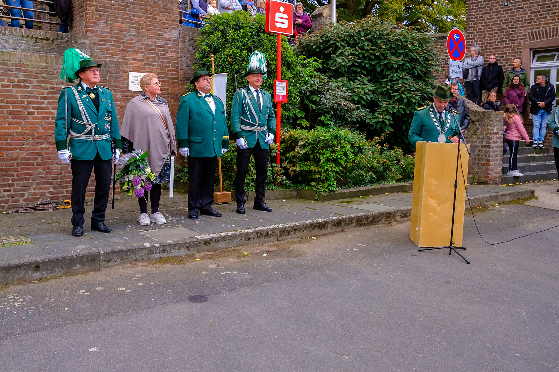 St. Sebastianus Schützenbruderschaft Friesheim ernenn Hans-Peter Nolden die Ehrenpräsidentschaft der Schützenbruderschaft.