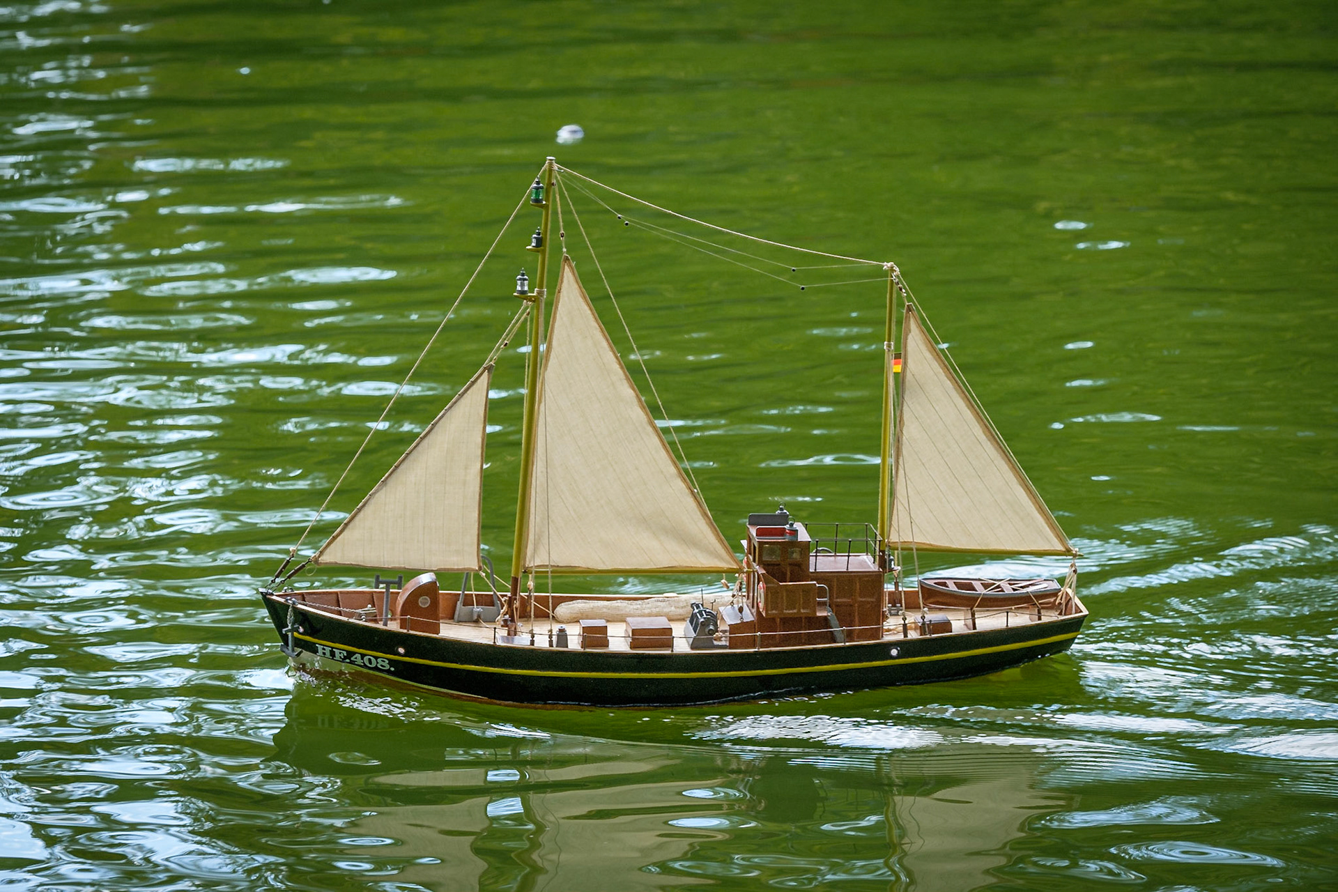 Sonntagsfahren am Volksgartenweiher Köln