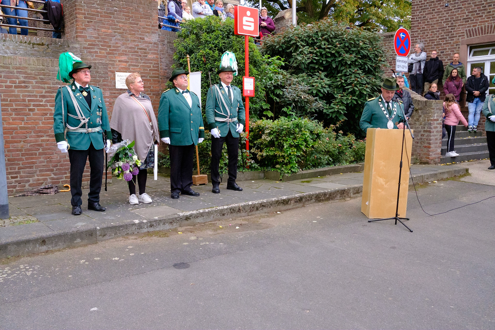 St. Sebastianus Schützenbruderschaft Friesheim ernenn Hans-Peter Nolden die Ehrenpräsidentschaft der Schützenbruderschaft.