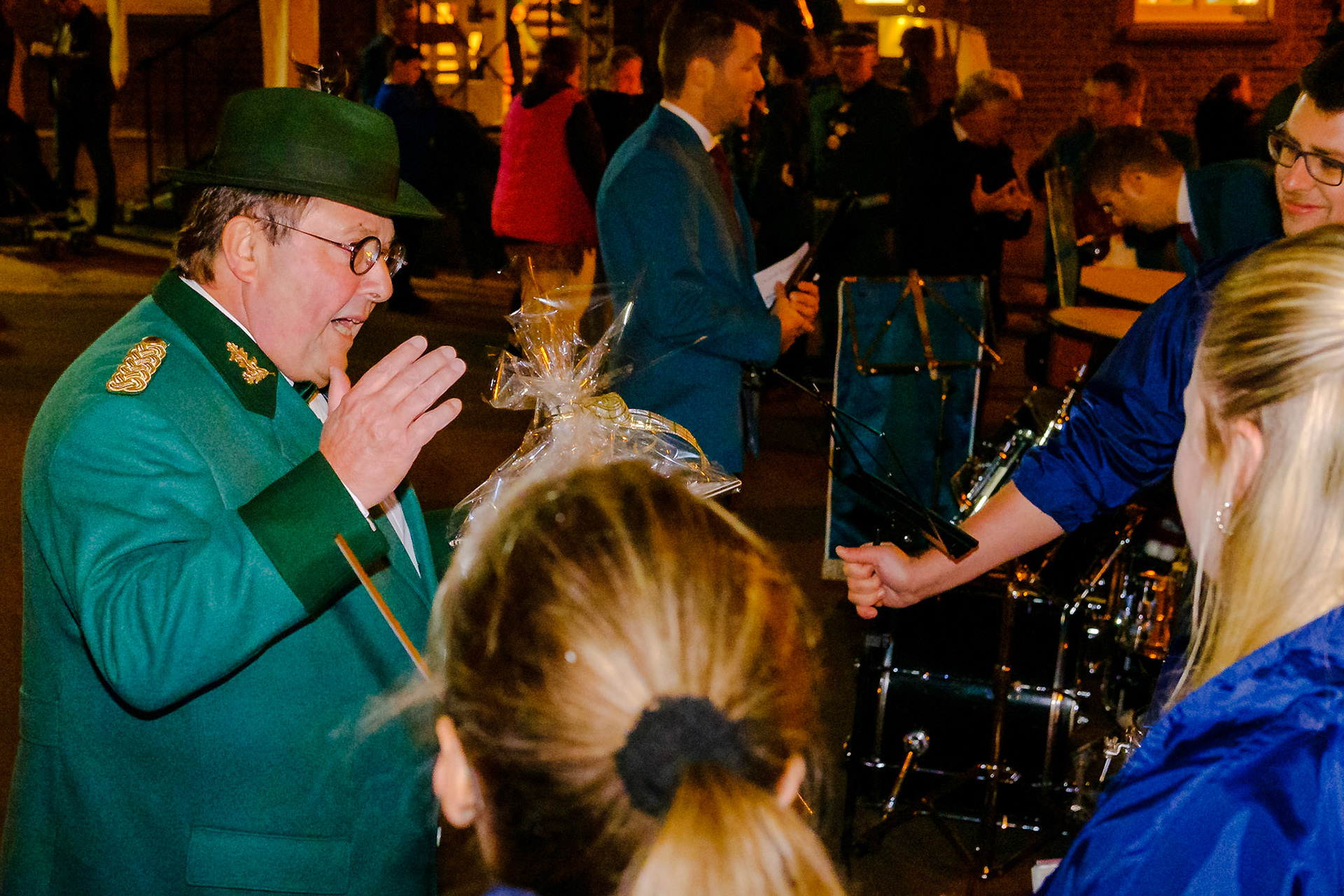St. Hubertus Schützenbruderschaft Friesheim ernenn Hans-Peter Nolden die Ehrenpräsidentschaft der Schützenbruderschaft.