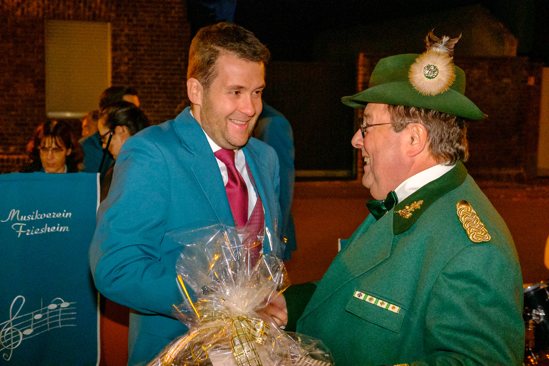 St. Hubertus Schützenbruderschaft Friesheim ernenn Hans-Peter Nolden die Ehrenpräsidentschaft der Schützenbruderschaft.