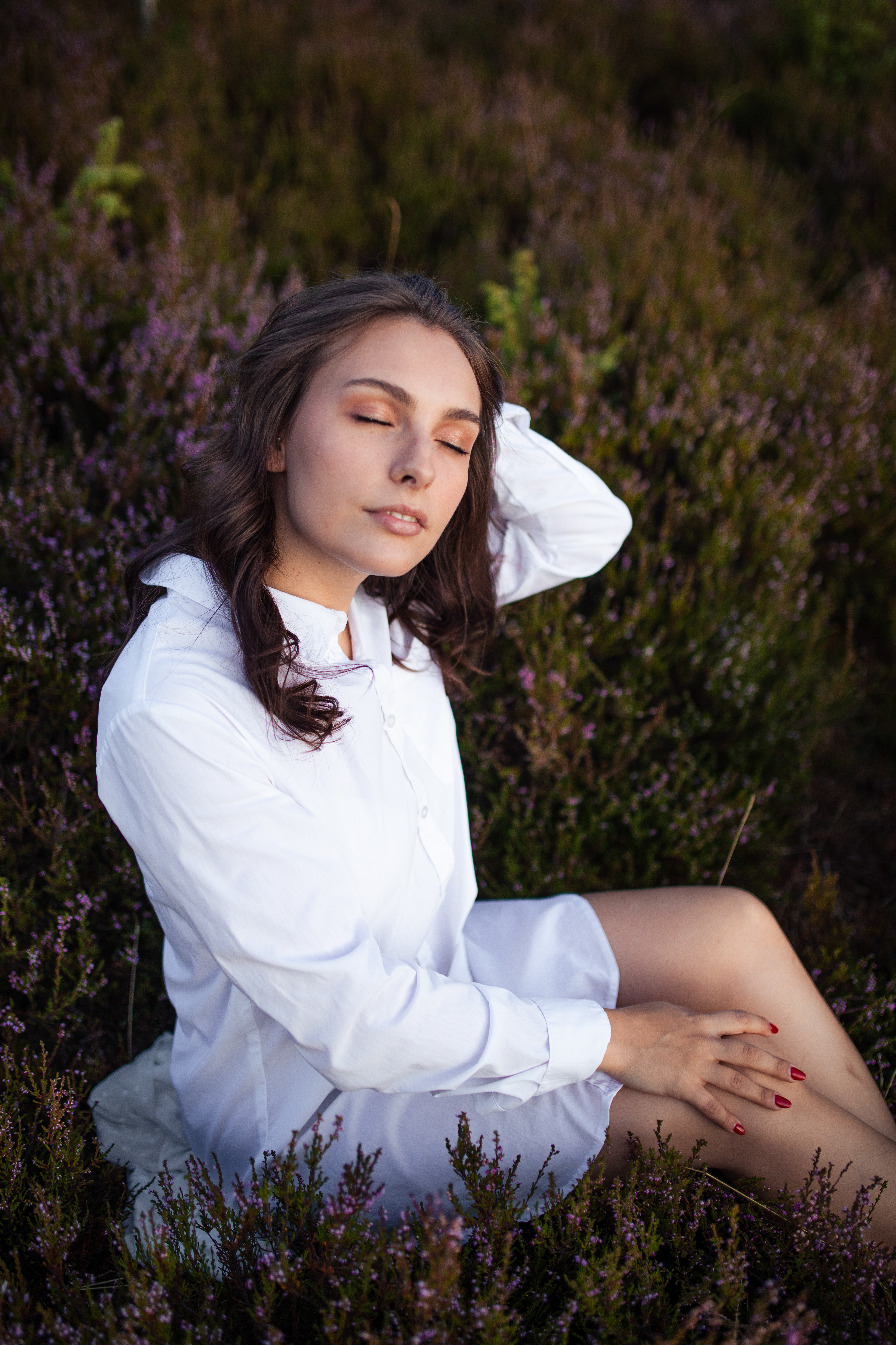 Portrait, Girlportrait, Portraitshooting. Portraitfoto, Heide, Sonnenuntergang, Sunset, Eifel, Koblenz, Andernach, Neuwied, Boho, Gräser, trockene Gräser