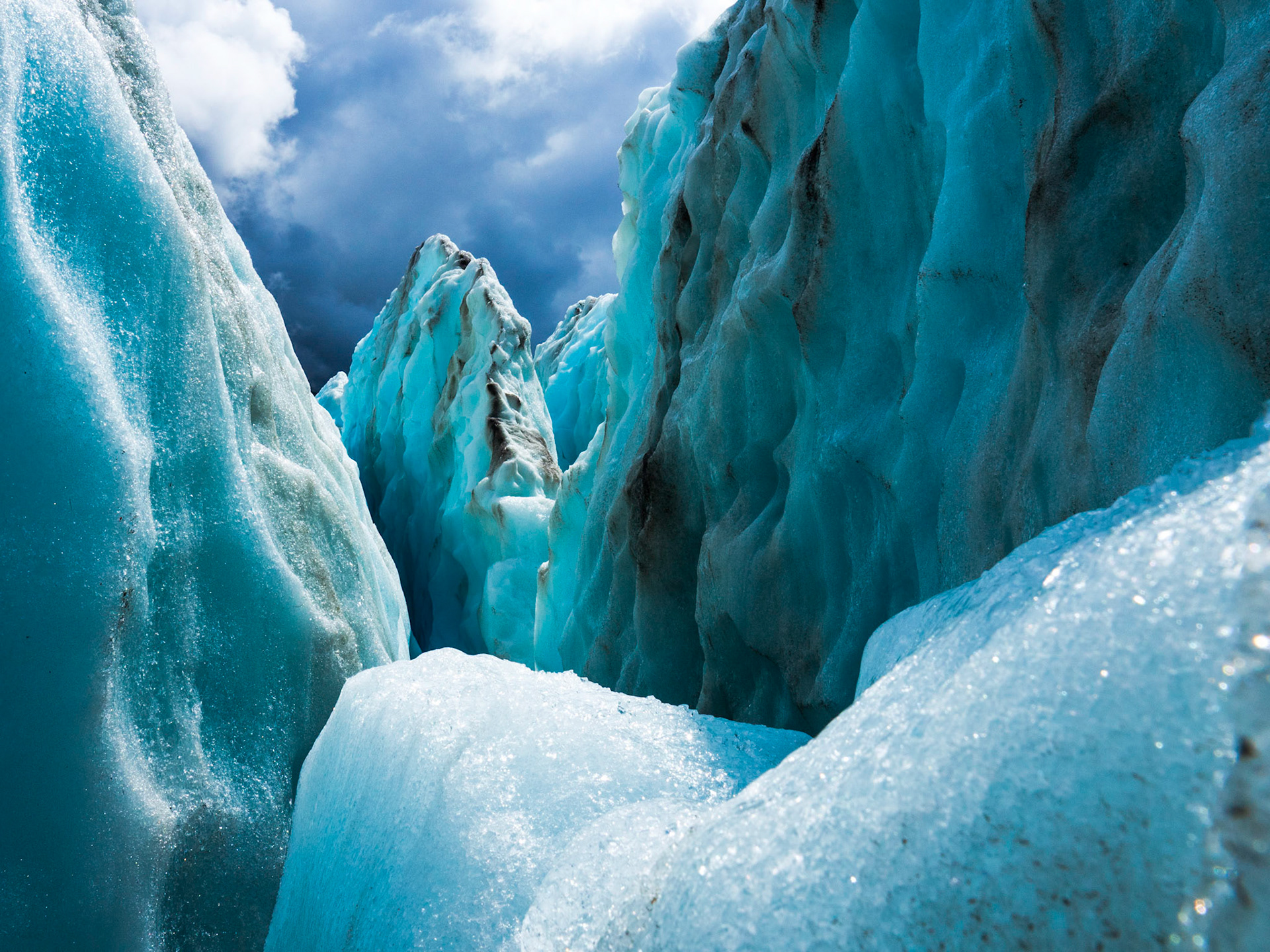 Nga Tiwi o te Ice (Canyons of Ice)