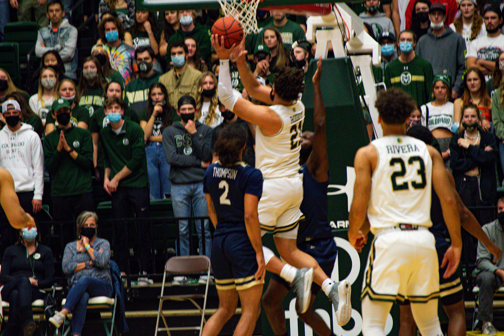 David Roddy shooting a layup