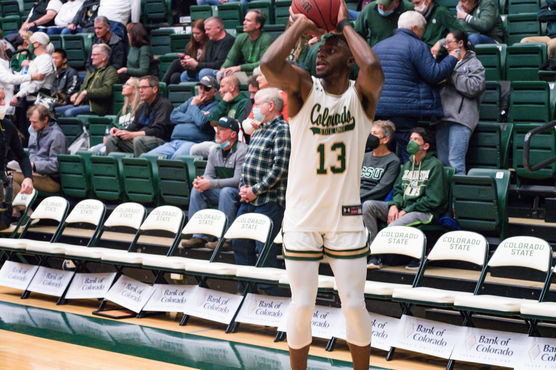 Chandler Jacobs shooting during warmups