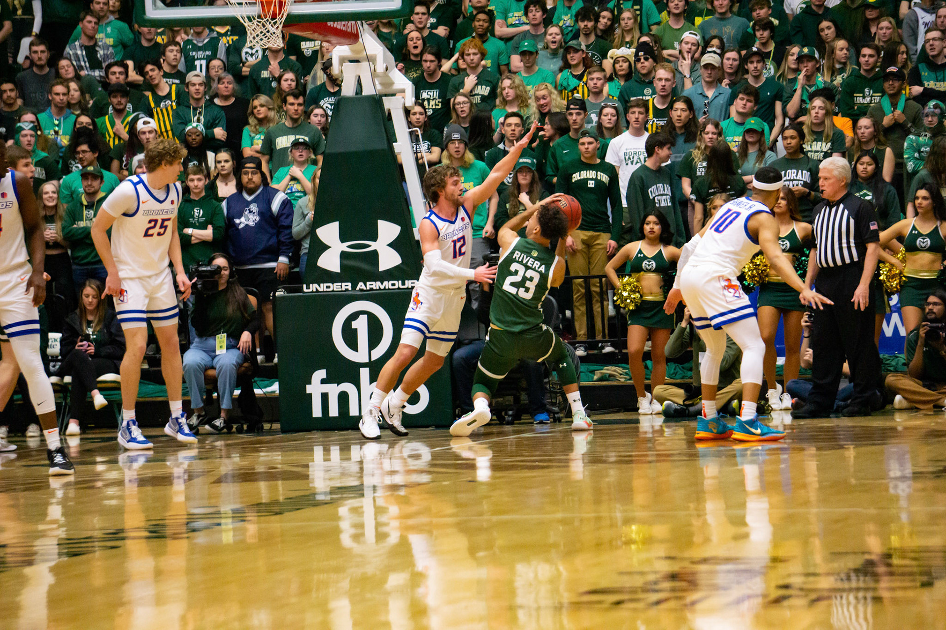 Isaiah Rivera about to shoot a layup