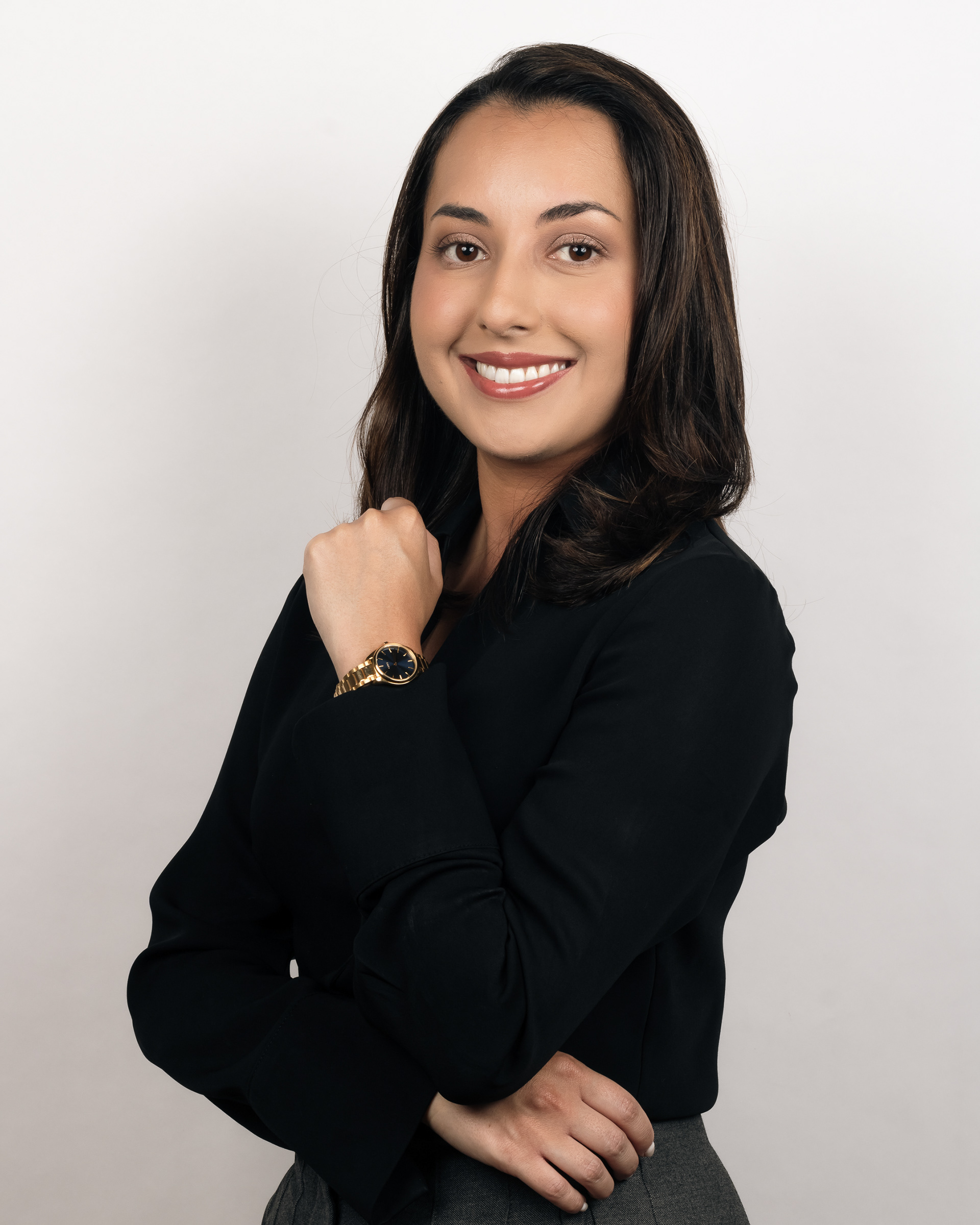 Fotografía empresarial tipo headshot para perfil corporativo.