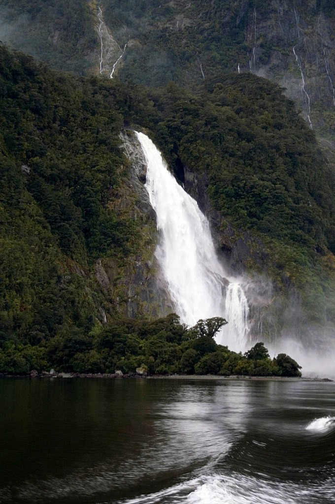 KONICA MINOLTA DIGITAL CAMERA