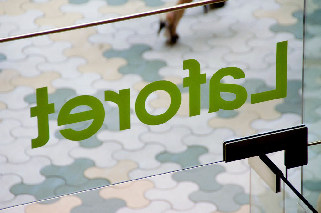 KONICA MINOLTA DIGITAL CAMERA