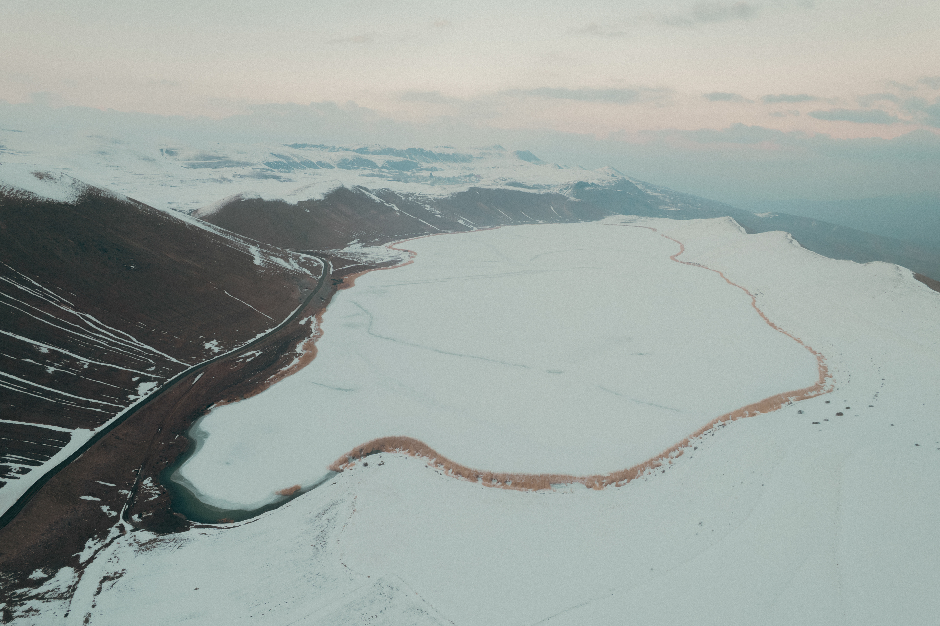 Çengilli Village, Frozen Lake