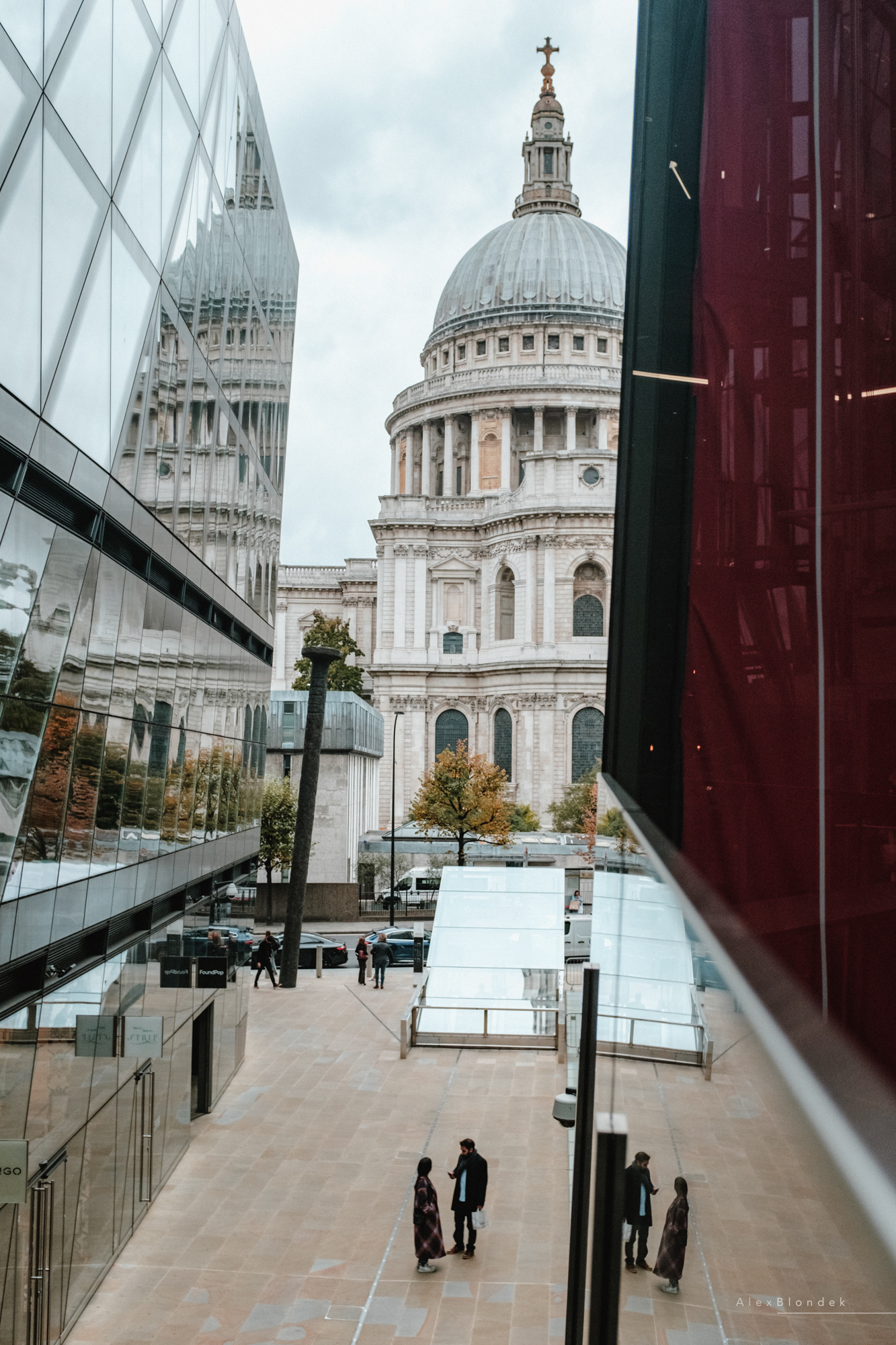 Cliché Reflection St. Pauls - London
