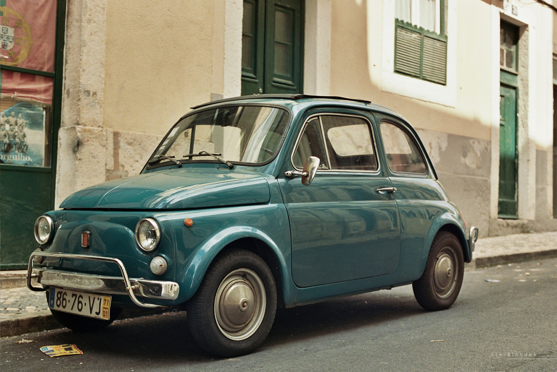 Fiat 500 - Lisbon - Portra 400