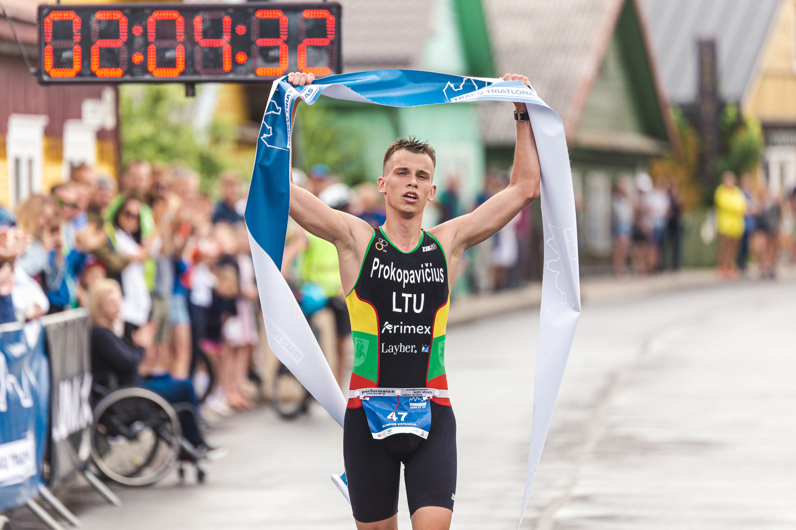 Pergalingas L. Prokopavičiaus finišas paskutinėje Trakų triatlono 2020 rungtyje – bėgime