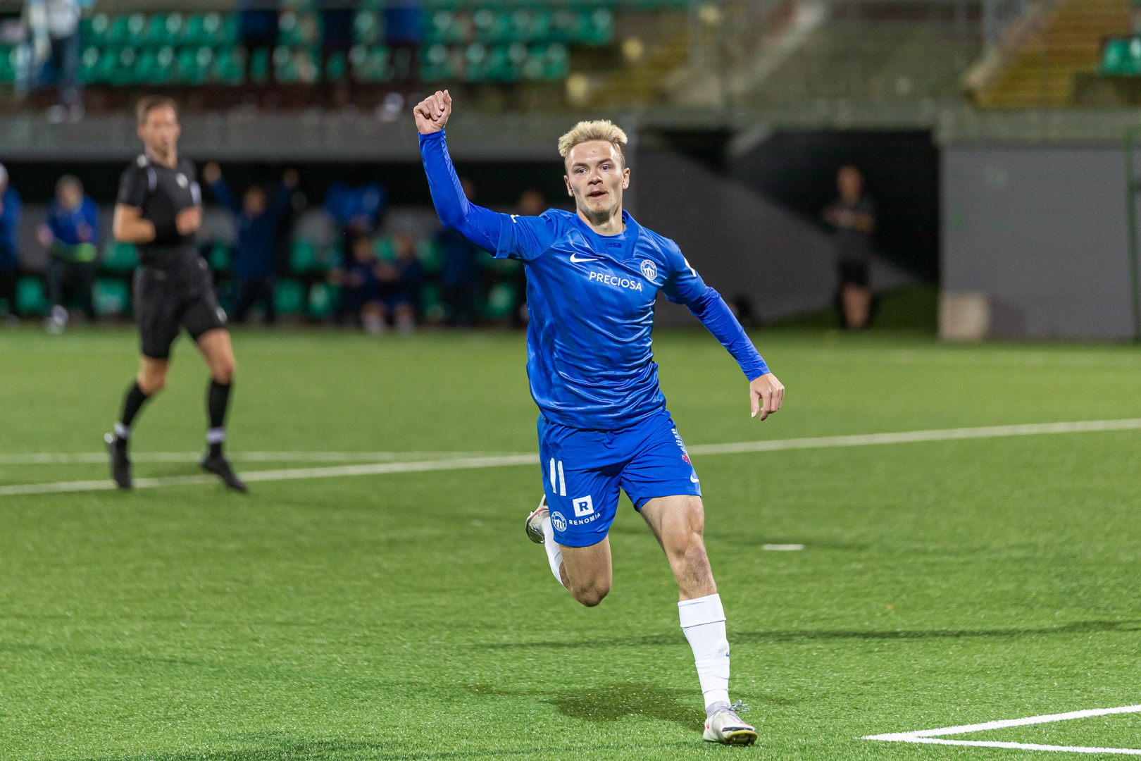 FC SLOVAN futbolininkas švenčia penktą įvartį UEFA EUROPOS LYGos atrankos rungtynėse prieš Vilniaus Riterius