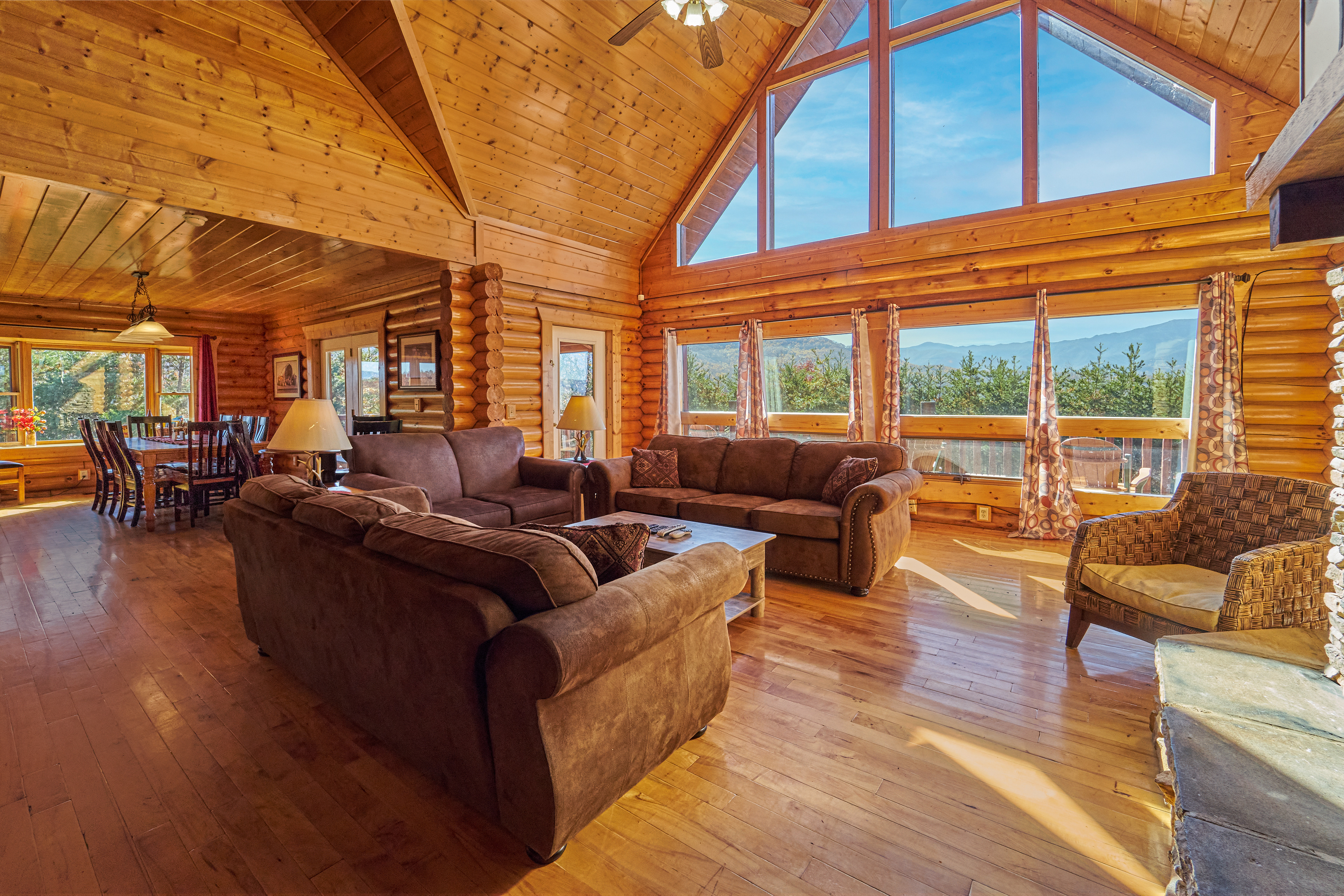 Smoky Mountain Sevierville Cabin Photography
