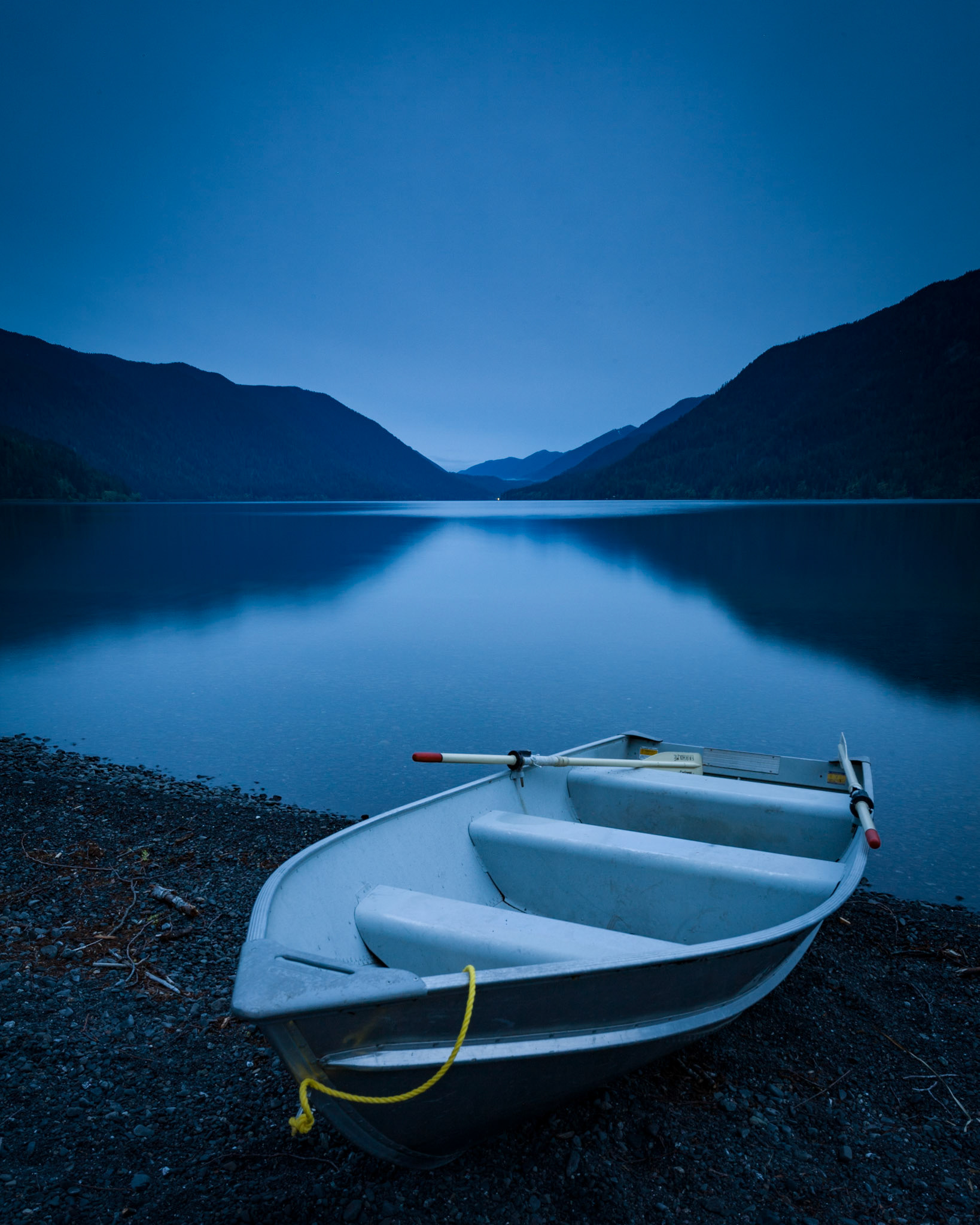 Lake Crescent, Olympic National Park, Washington, USA.