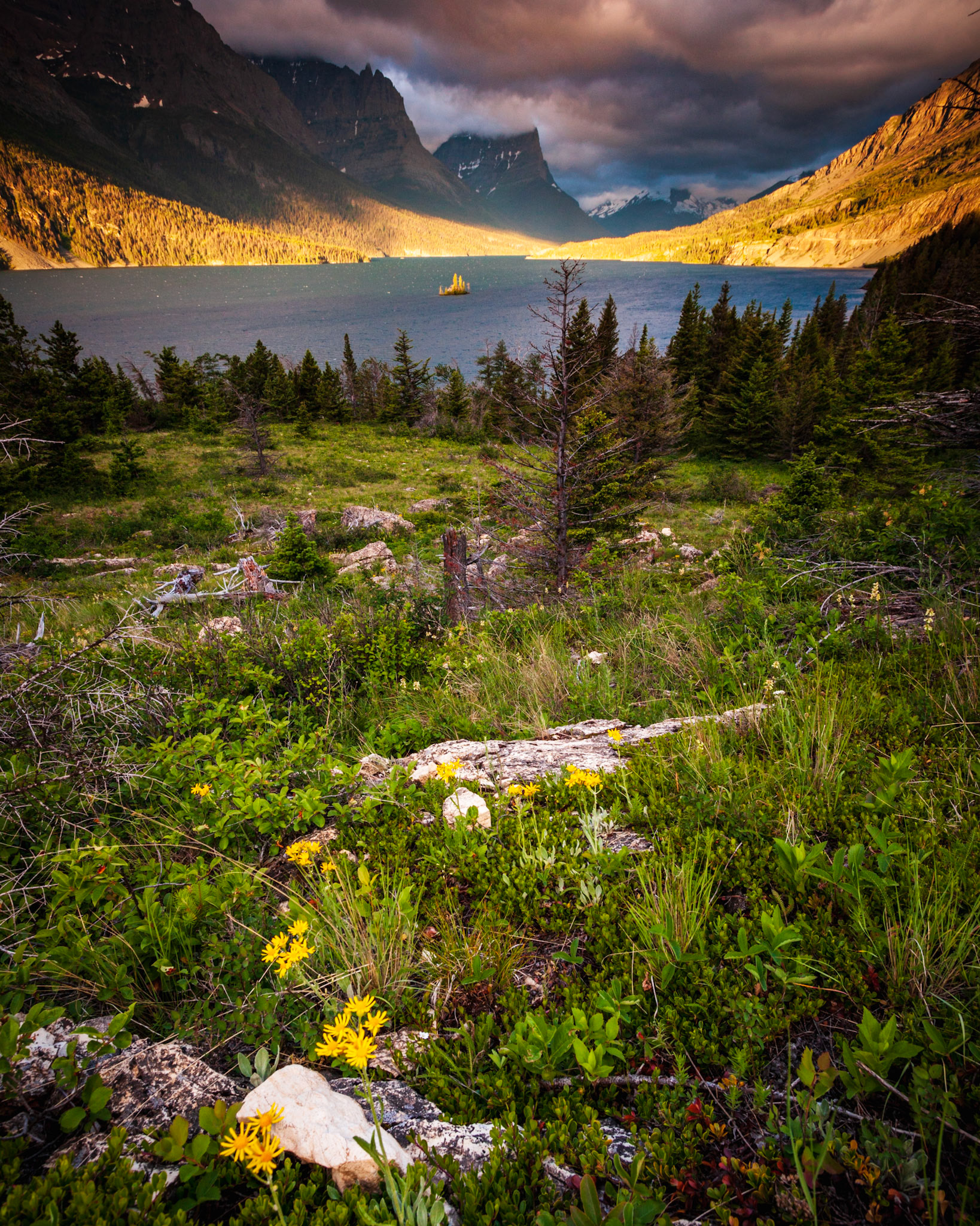 St Mary's Lake, Glacier National Park, Montana, USA