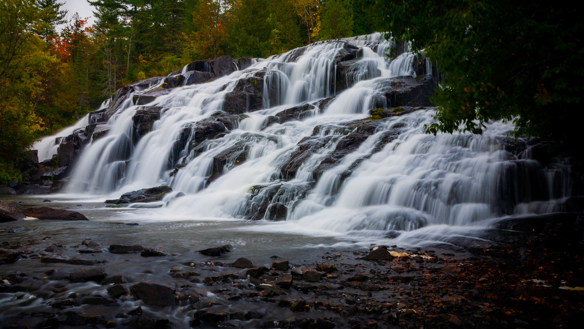 Bond Falls State Park, Michigan, USA.