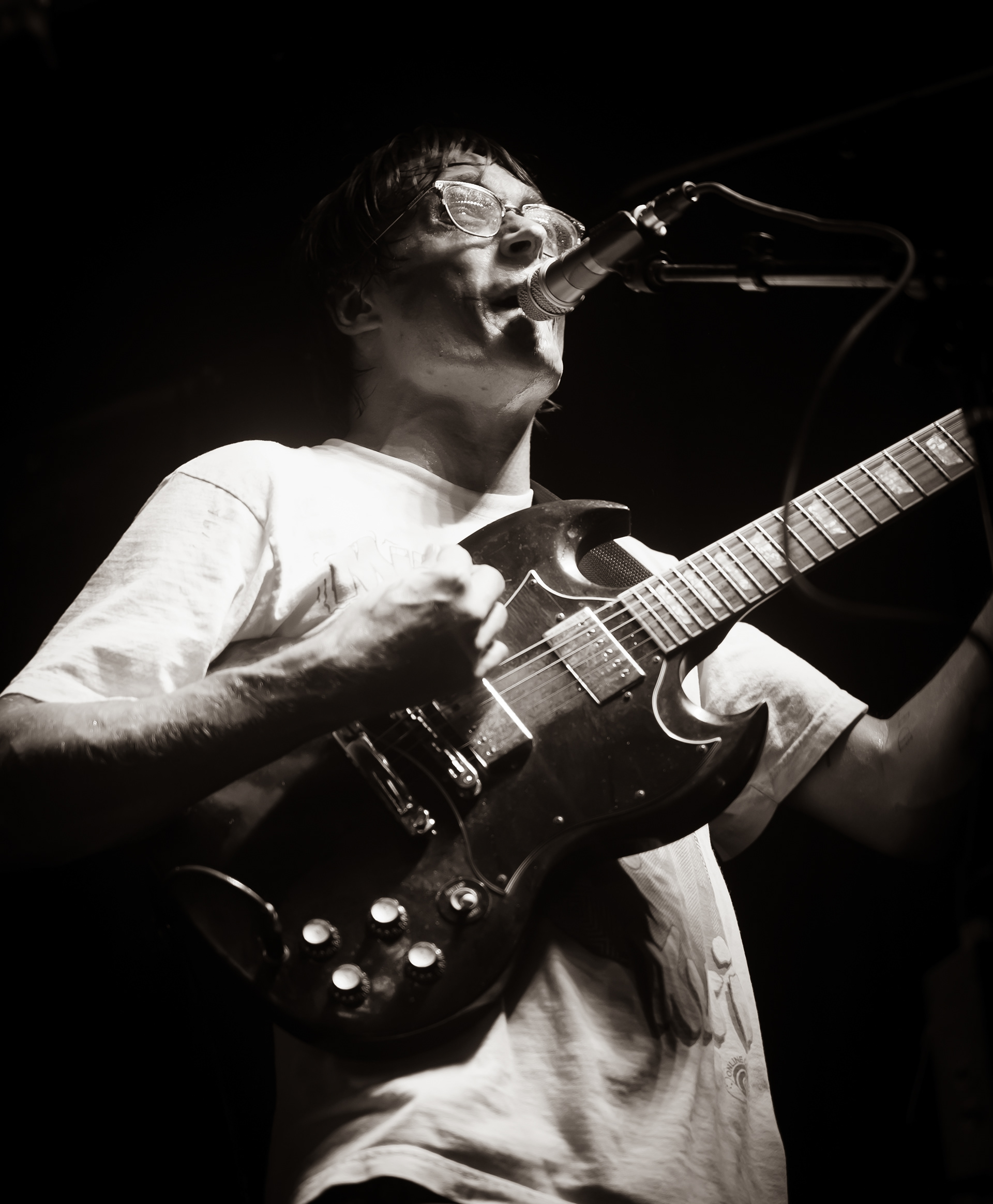 Frankie and the Witch Fingers