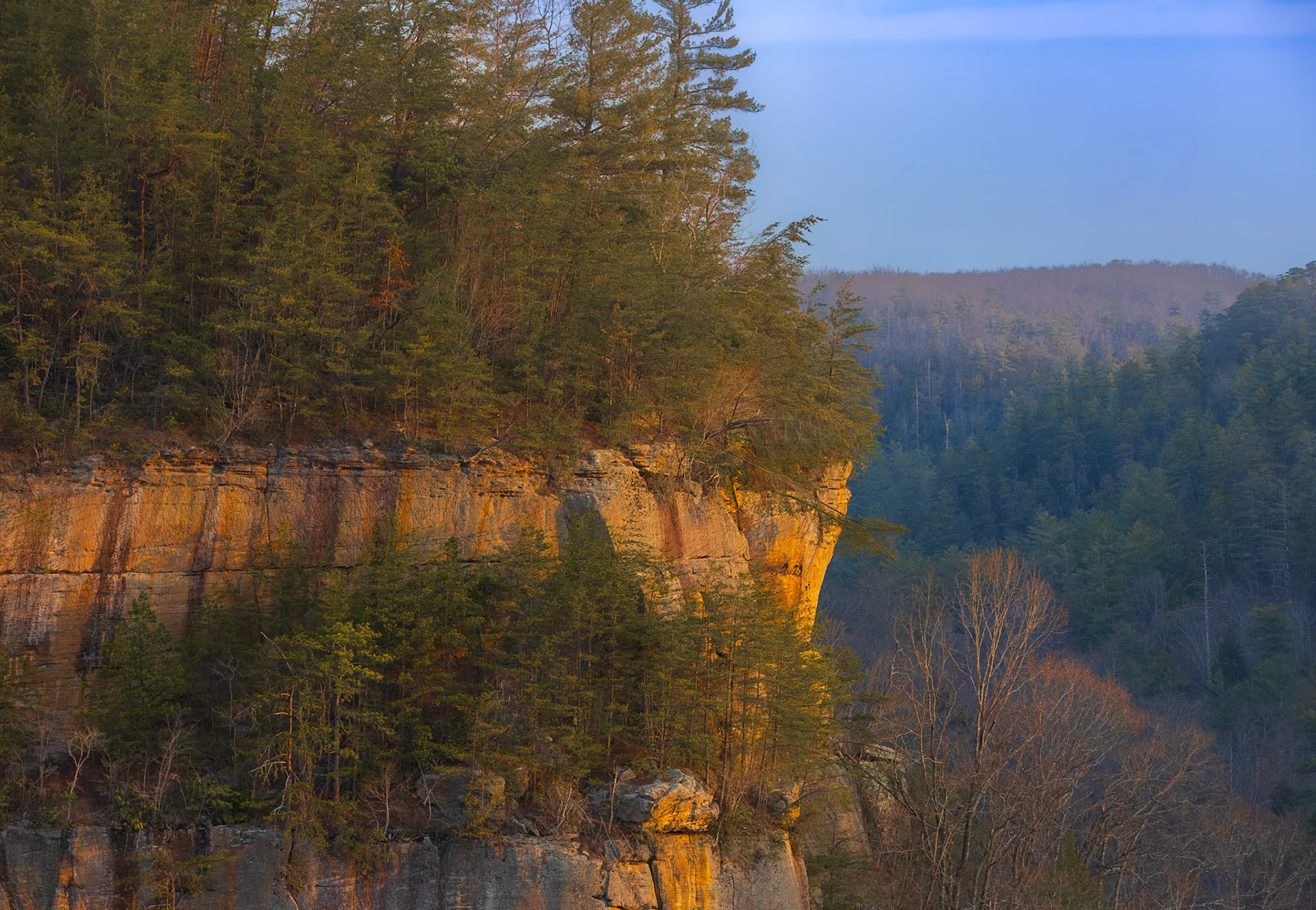 A day begins in the Red River Gorge, Kentucky