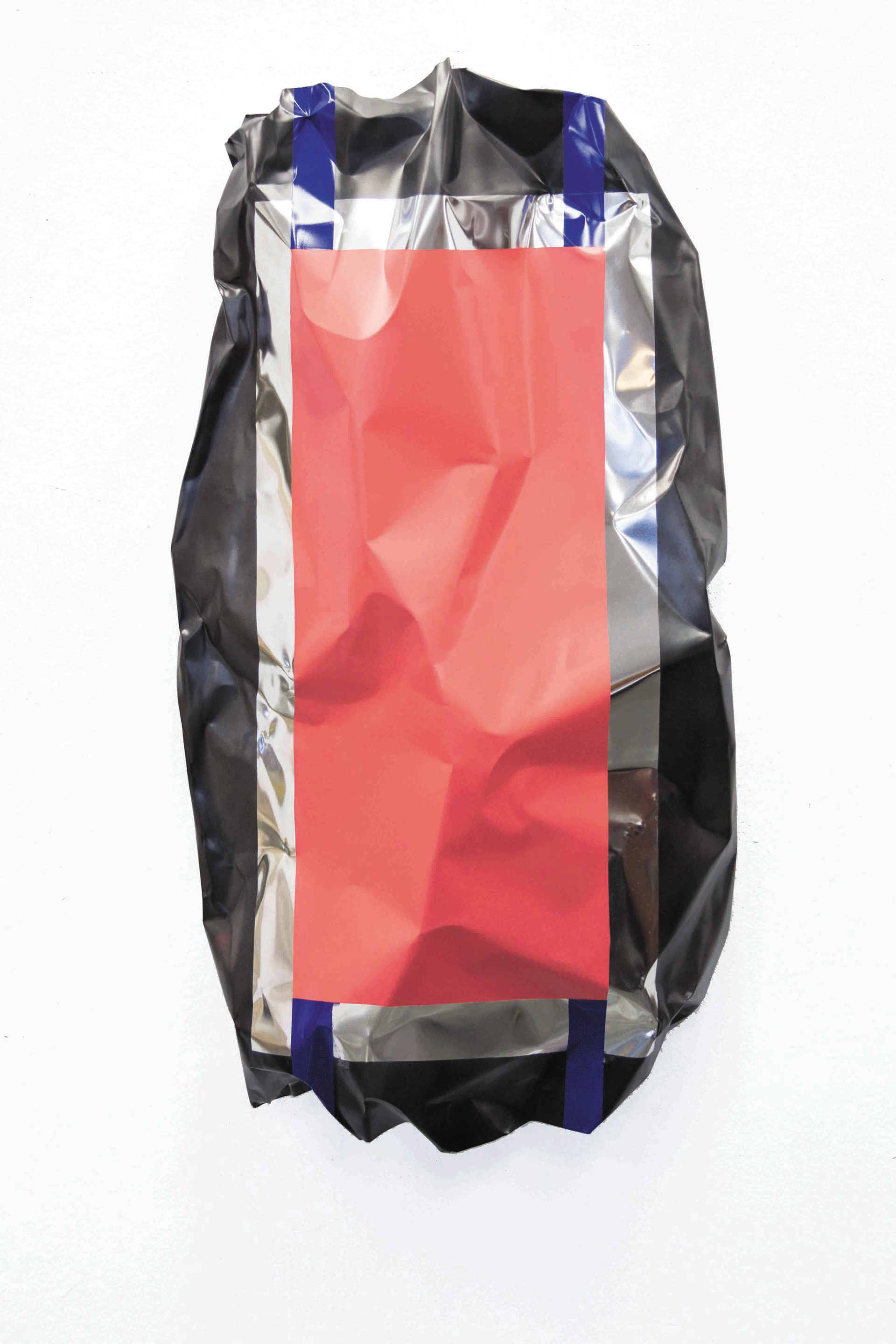 flatbag (apricot), 2020, Lack auf Weißblech / verzinnt, 80 × 70 cm
