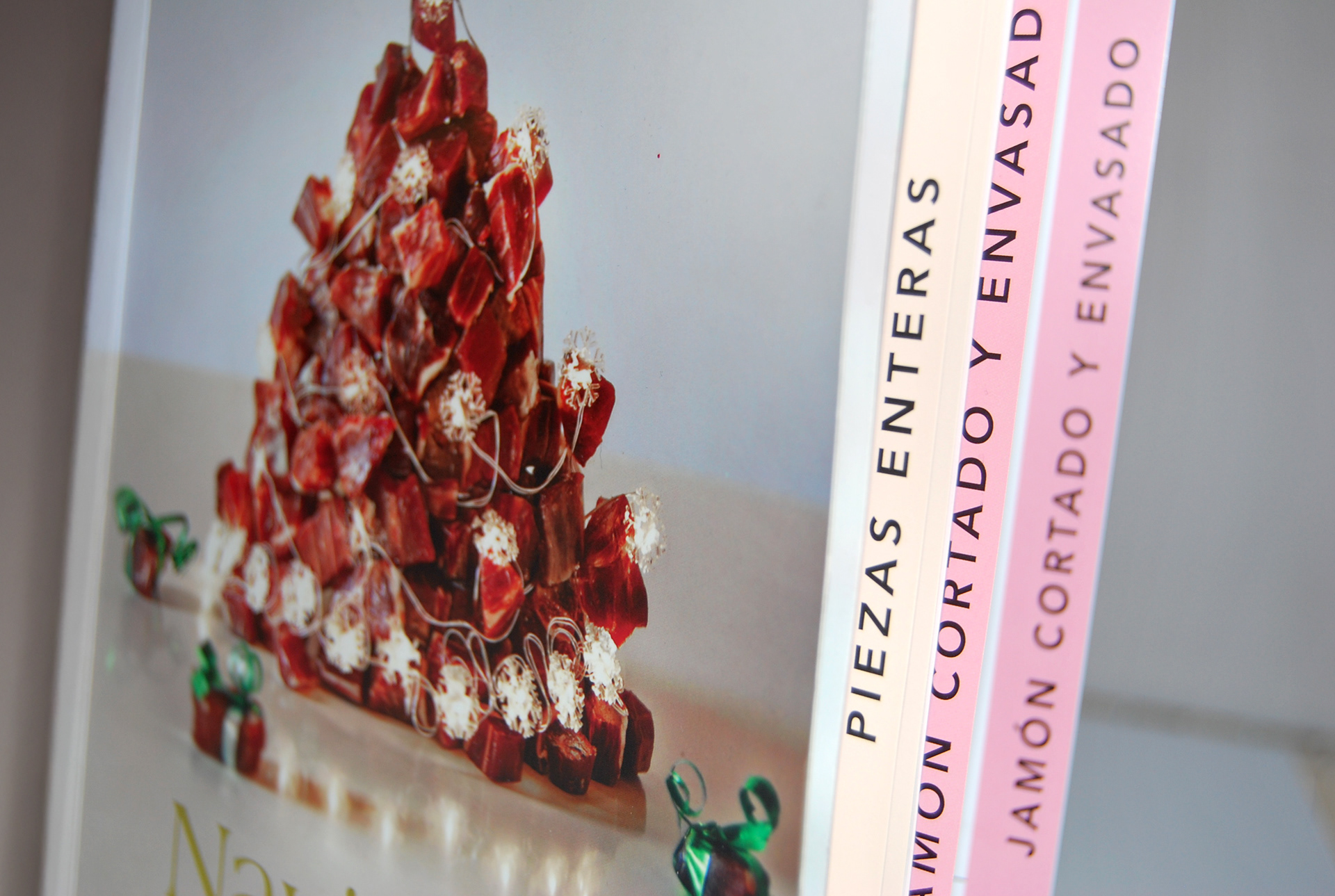 Diseño y maquetación del Catálogo de Navidad 2023