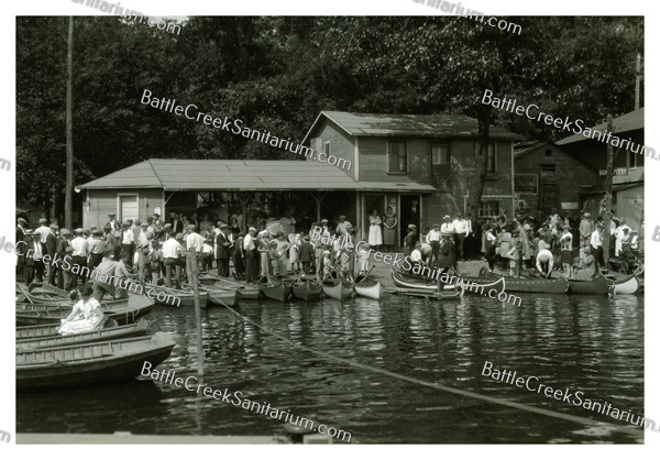 TO-9 Battle Creek Sanitarium resort at Lake Goguac