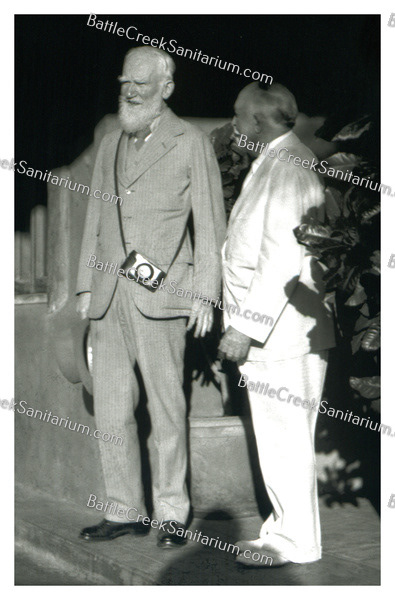 FAM-59 George Bernard Shaw - playwright