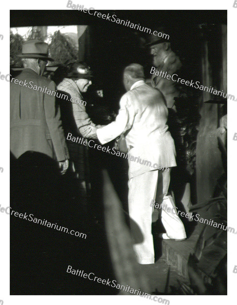 FAM-61 George Bernard Shaw - playwright