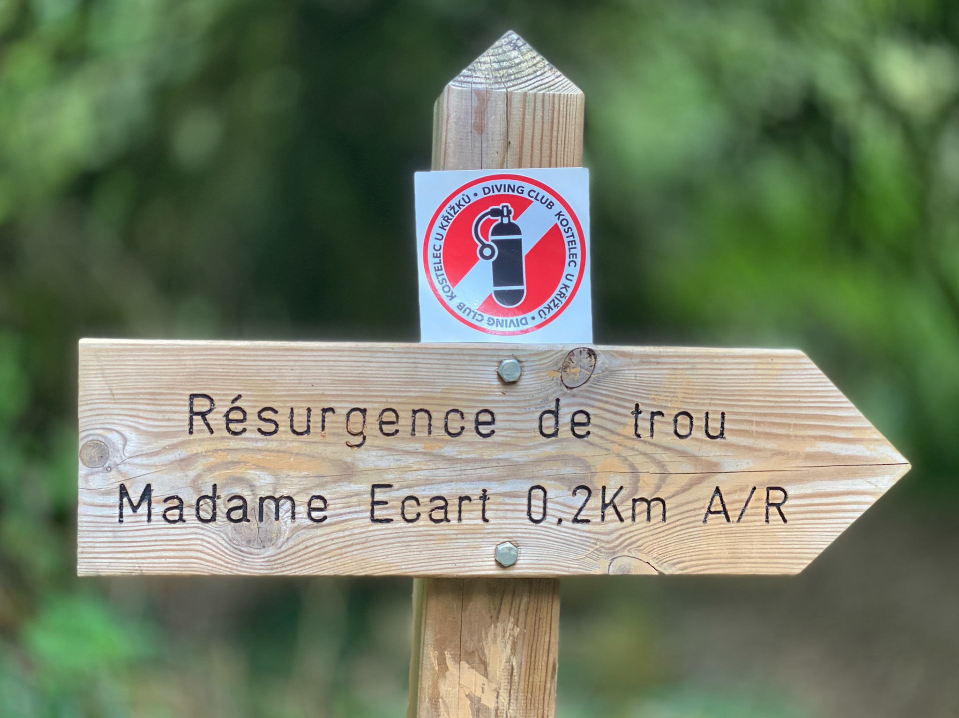 Cesta na trou Madame