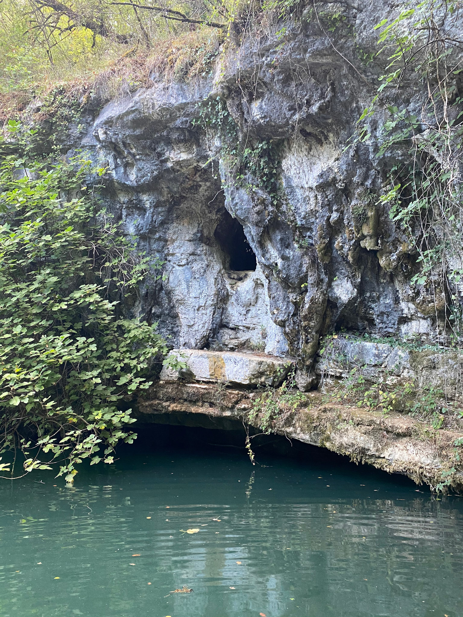 Vstup do jeskyně Saint Georges